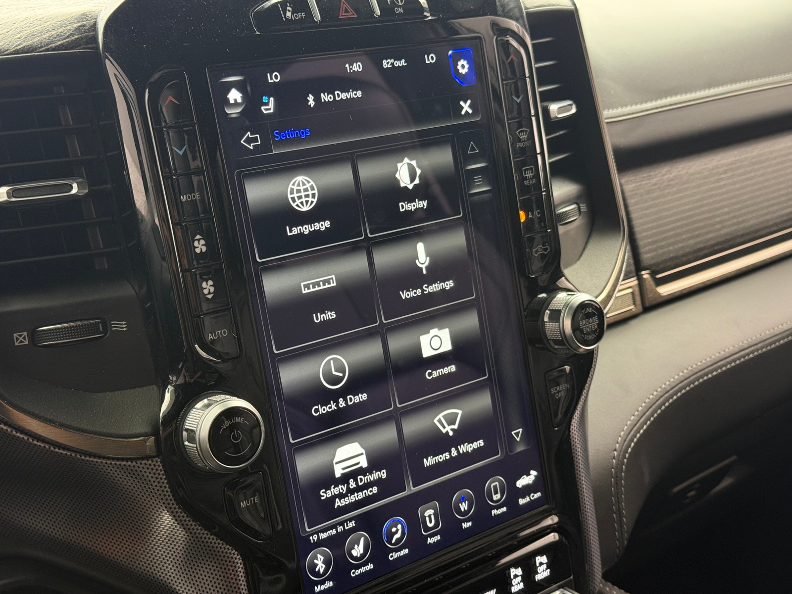 Thumbnail: 2019 RAM 1500 - 3