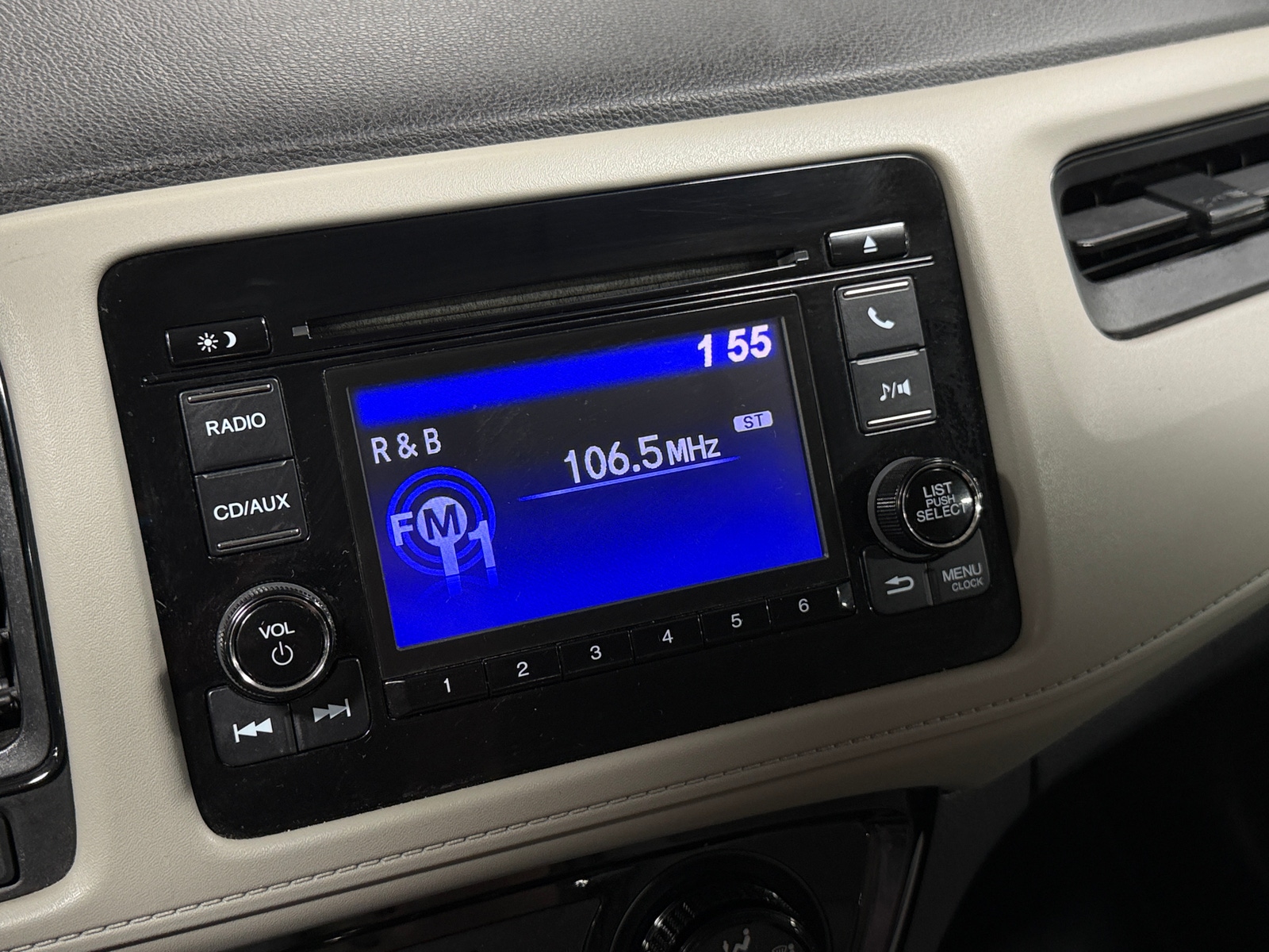 Thumbnail: 2017 Honda HR-V - 4