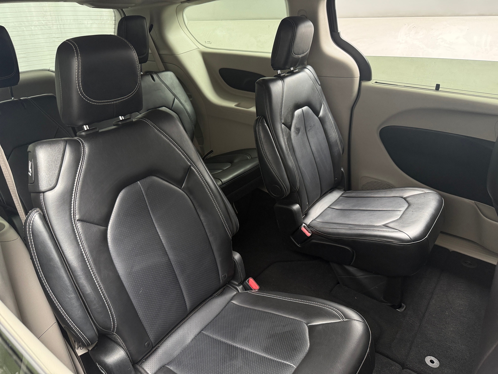Thumbnail: 2024 Chrysler Pacifica - 5