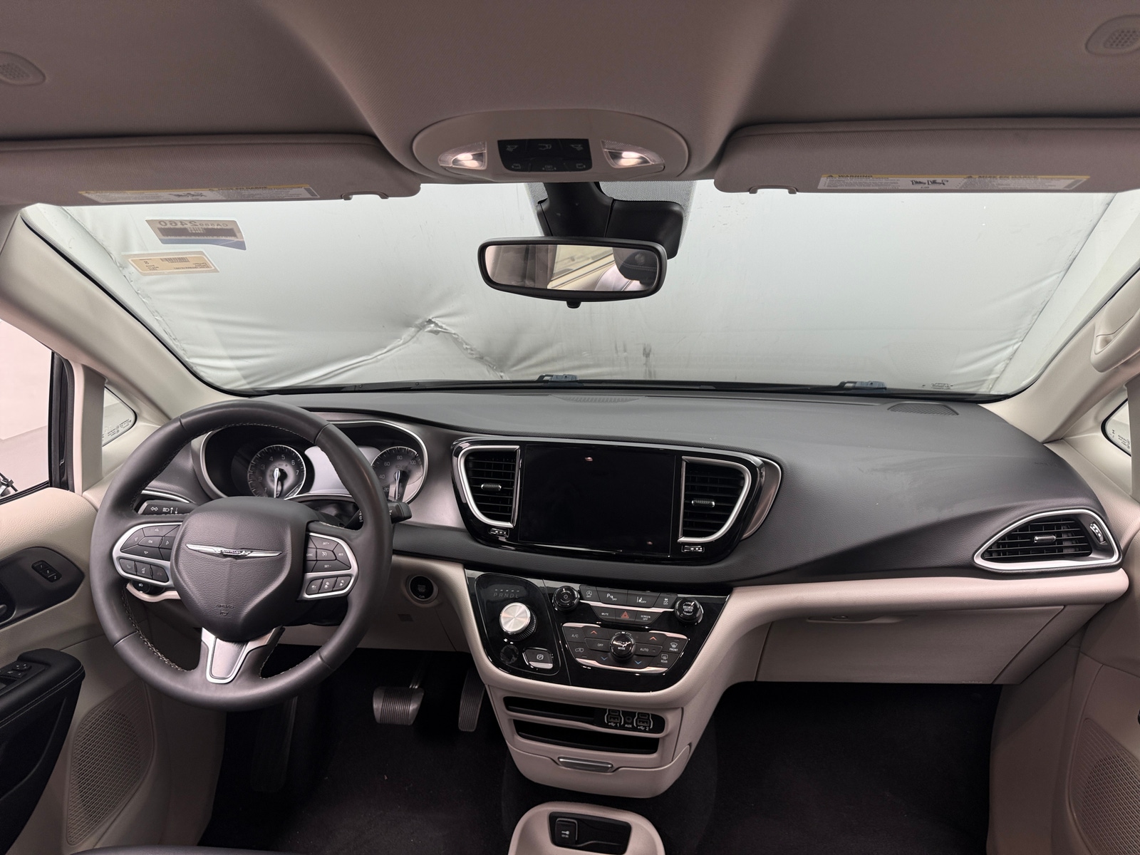 Thumbnail: 2024 Chrysler Pacifica - 2