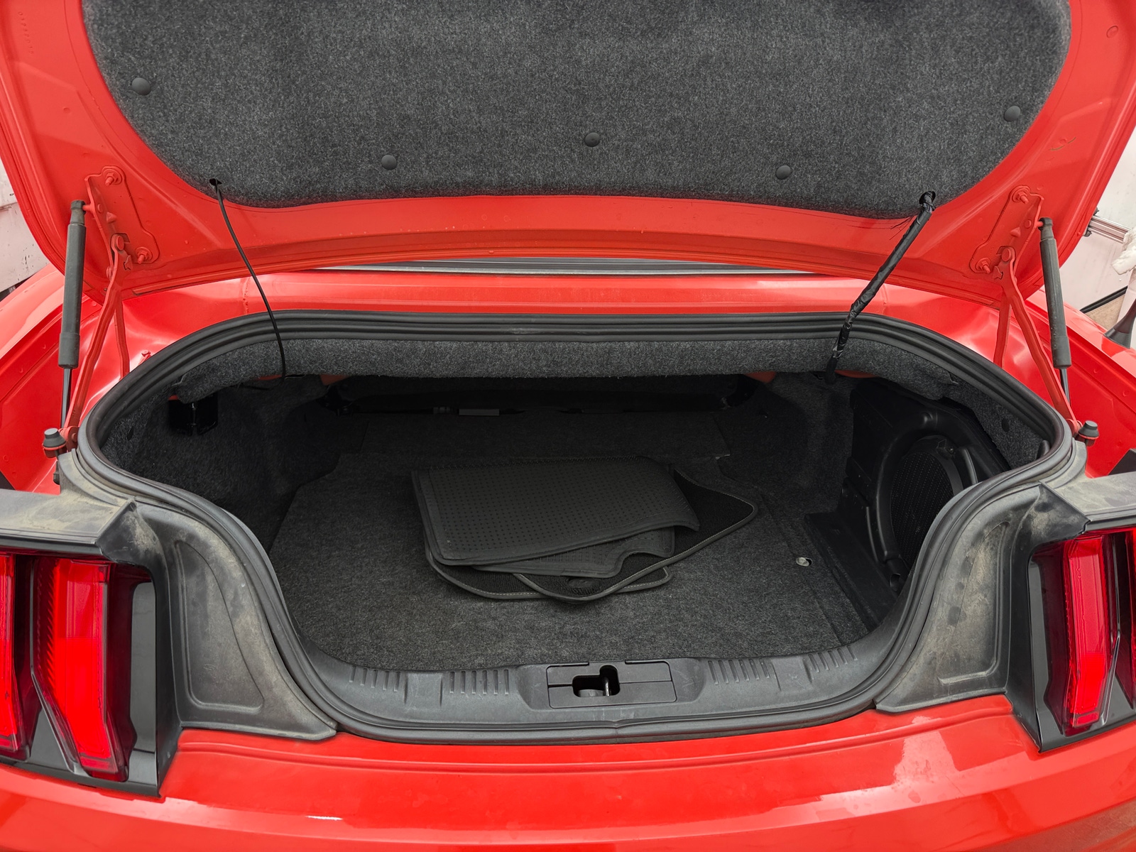 Thumbnail: 2015 Ford Mustang - 5