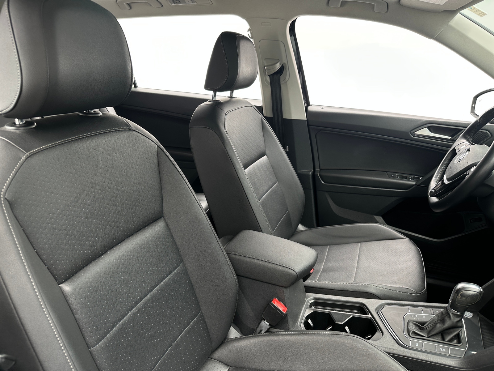 Thumbnail: 2019 Volkswagen Tiguan - 2