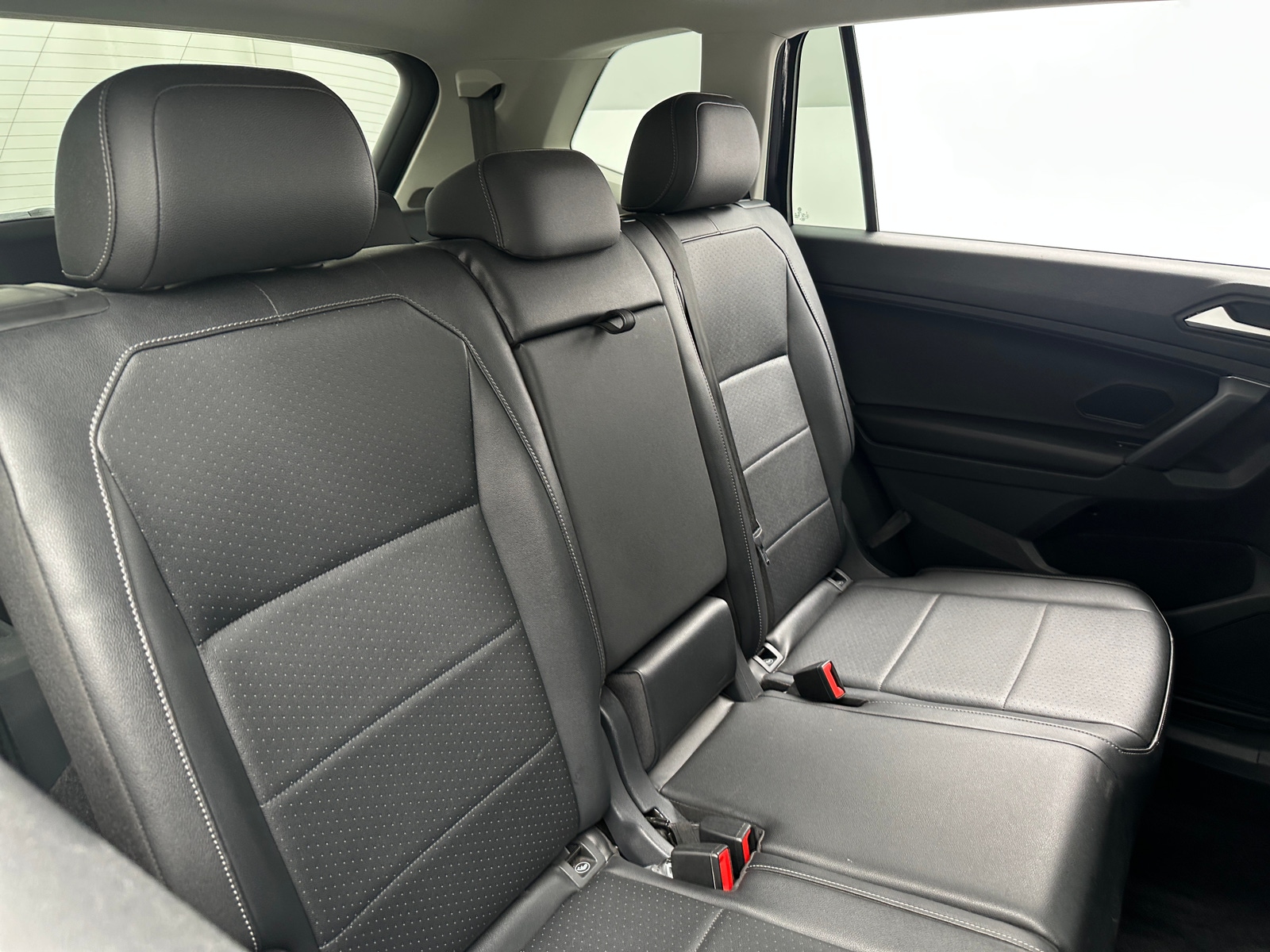 Thumbnail: 2019 Volkswagen Tiguan - 6
