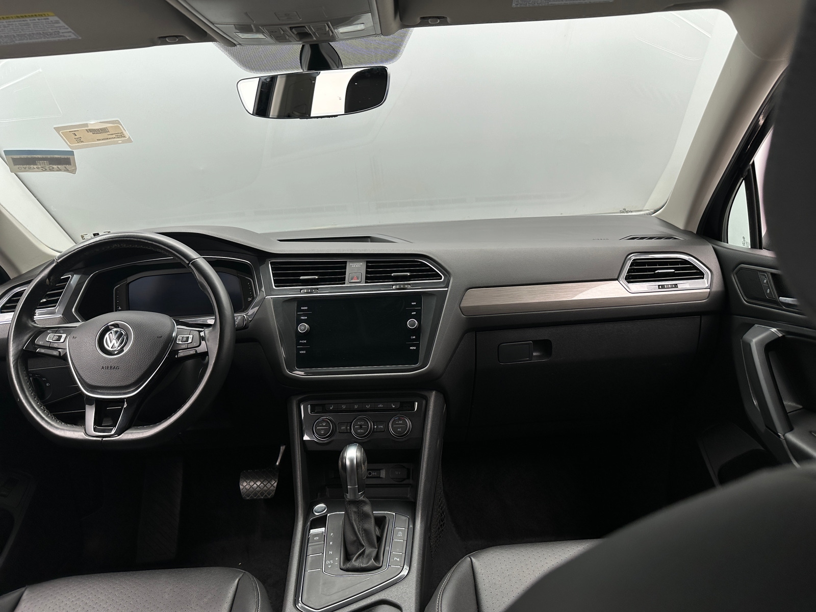 Thumbnail: 2019 Volkswagen Tiguan - 3