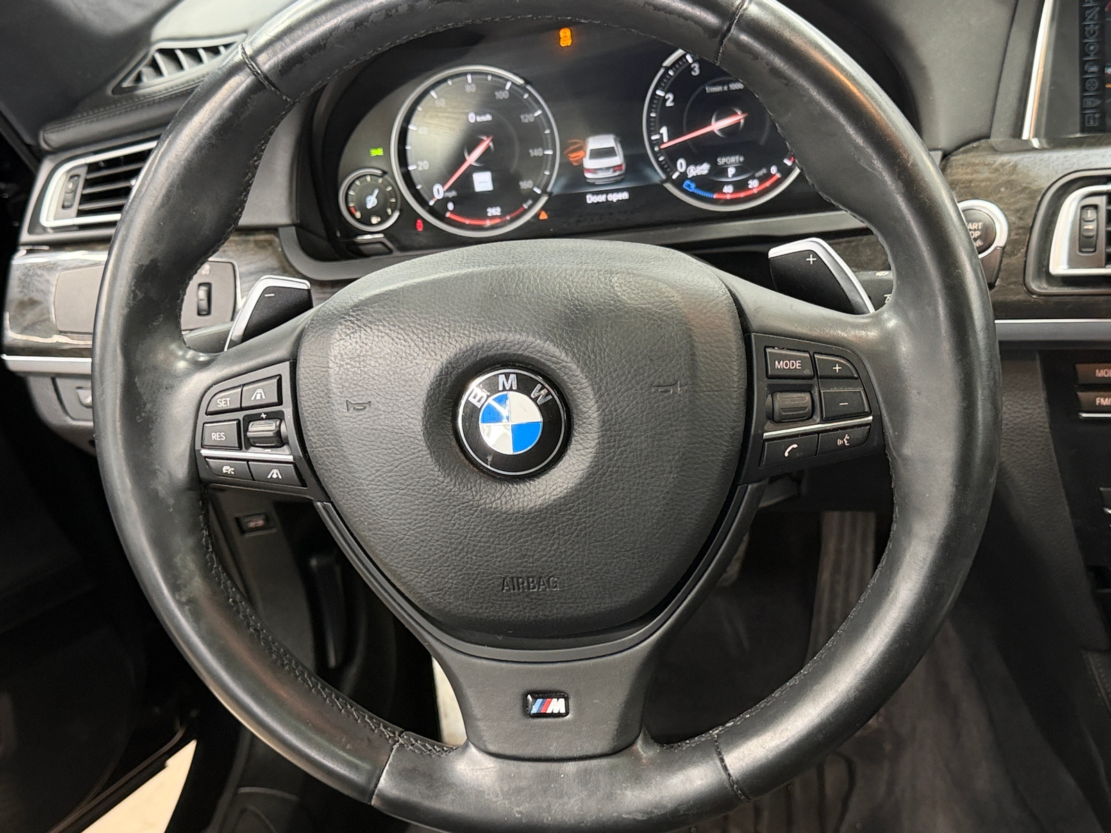 Thumbnail: 2014 BMW 7 Series - 4