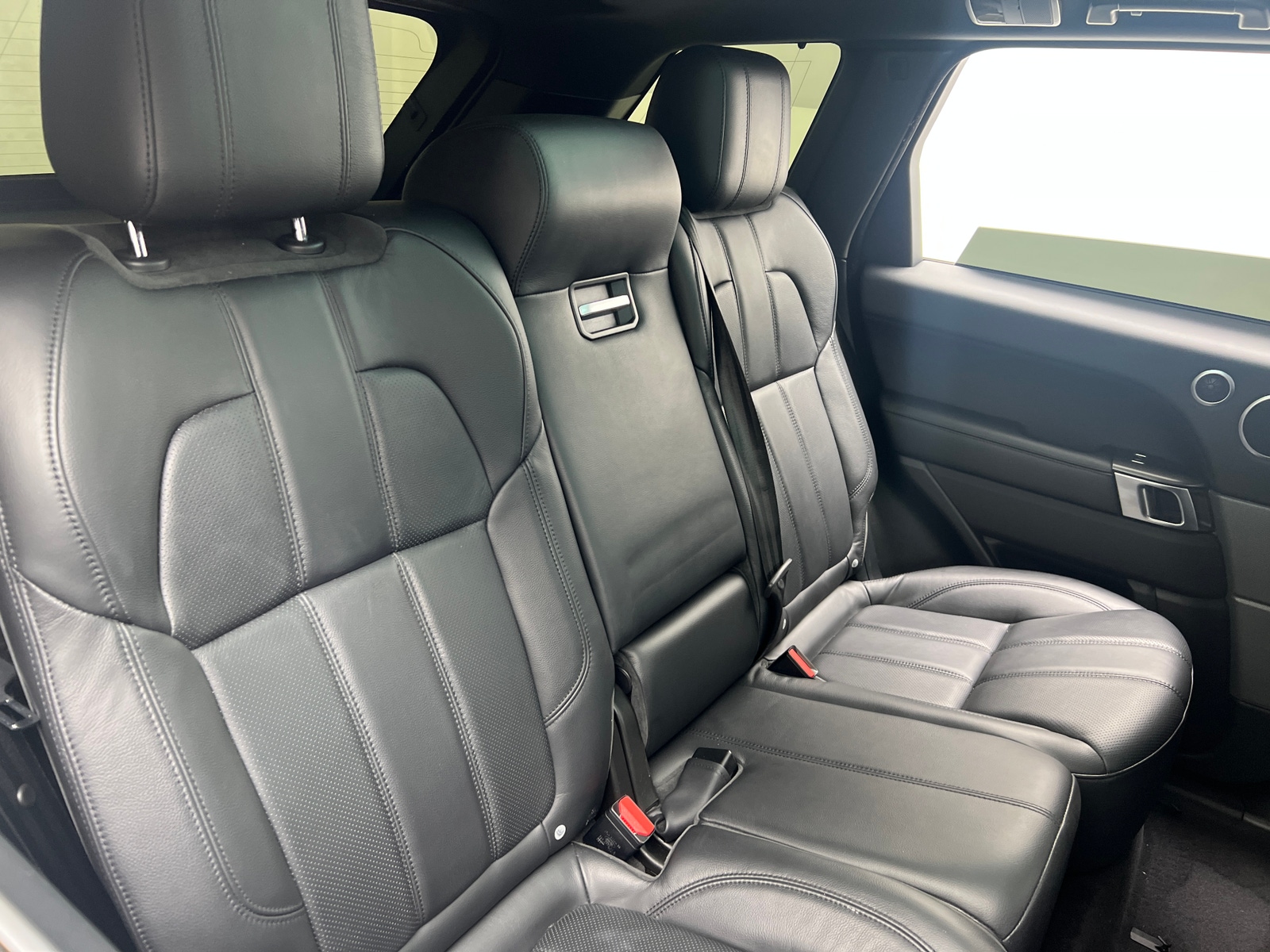 Thumbnail: 2017 Land Rover Range Rover Sport - 5