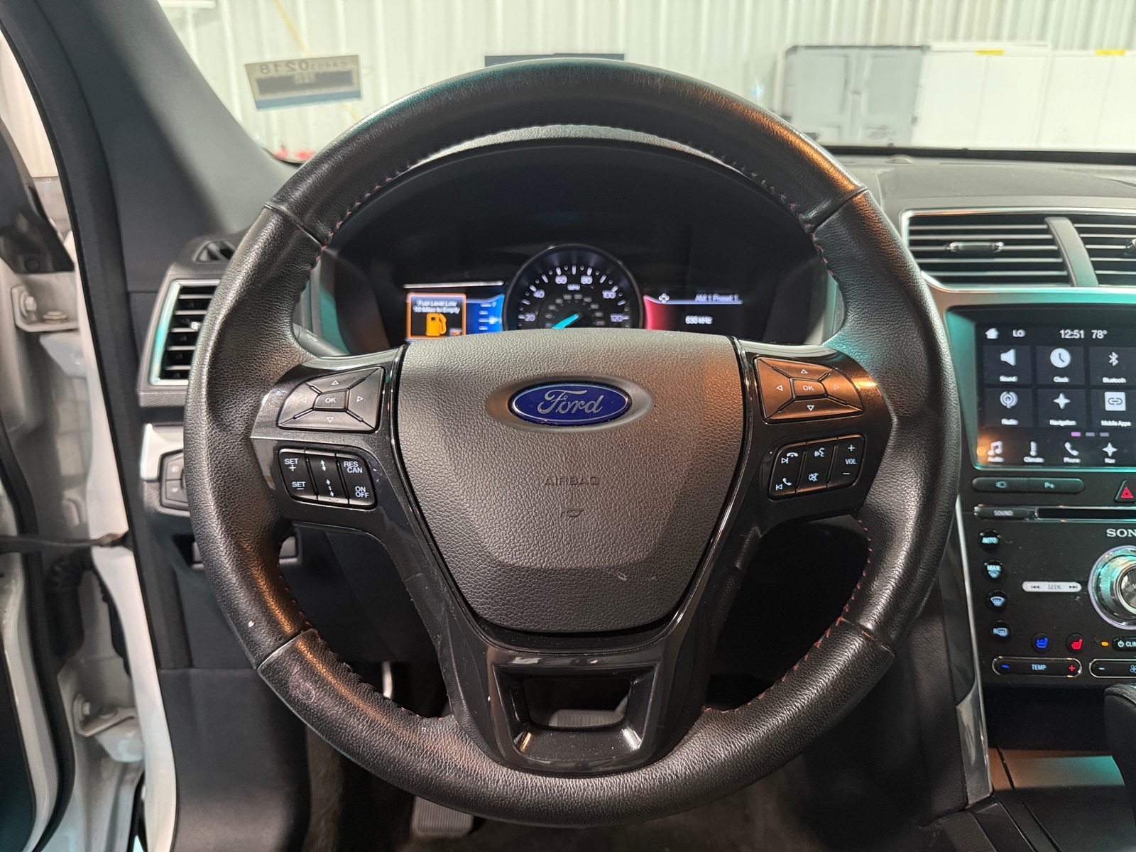 Thumbnail: 2017 Ford Explorer - 4