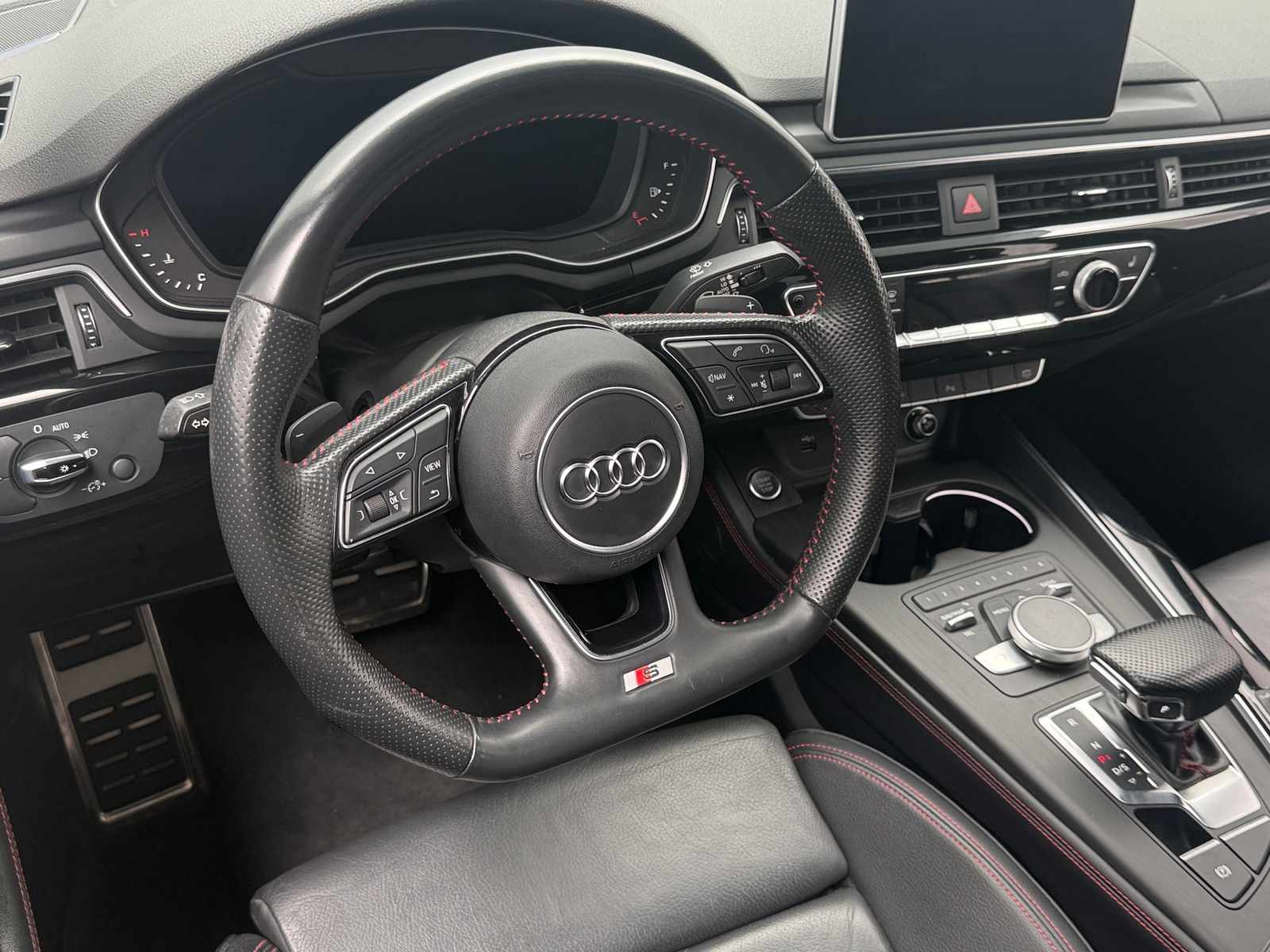 Thumbnail: 2018 Audi A4 - 4