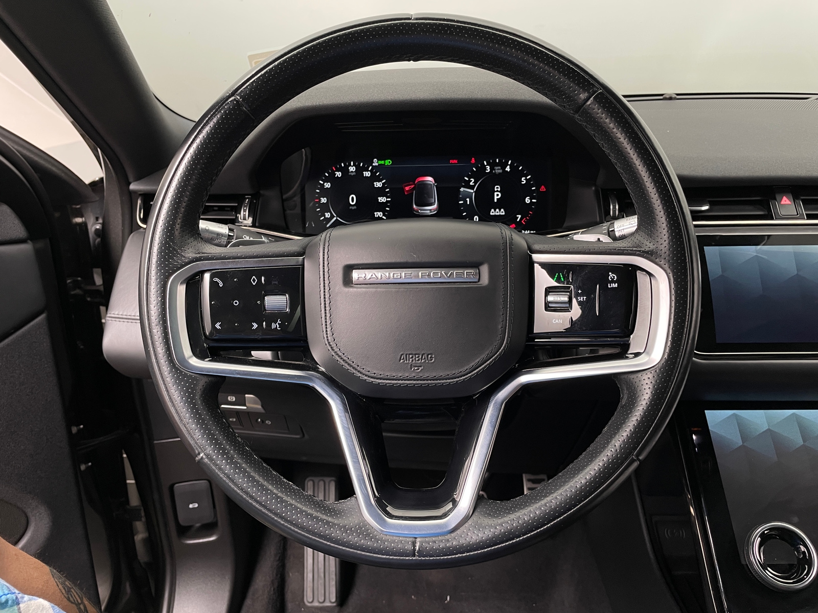 Thumbnail: 2022 Land Rover Range Rover Evoque - 4