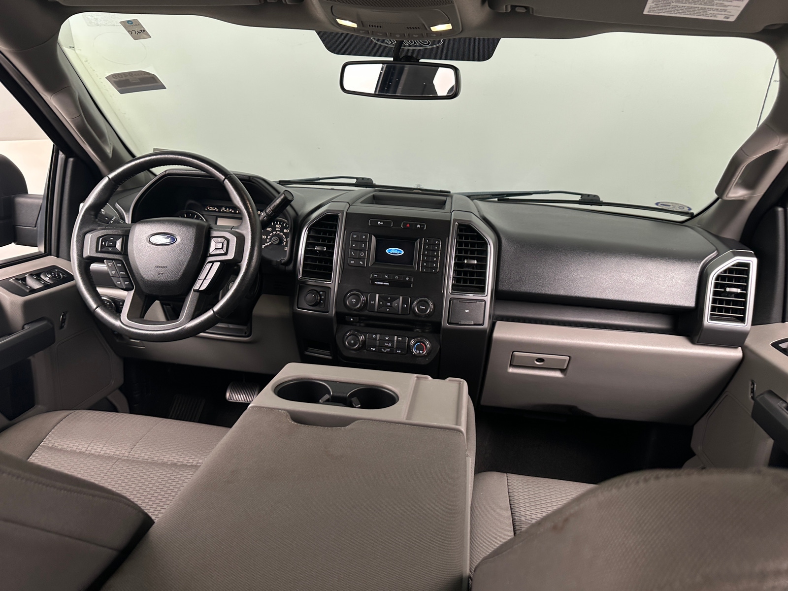 Thumbnail: 2018 Ford Econoline - 3