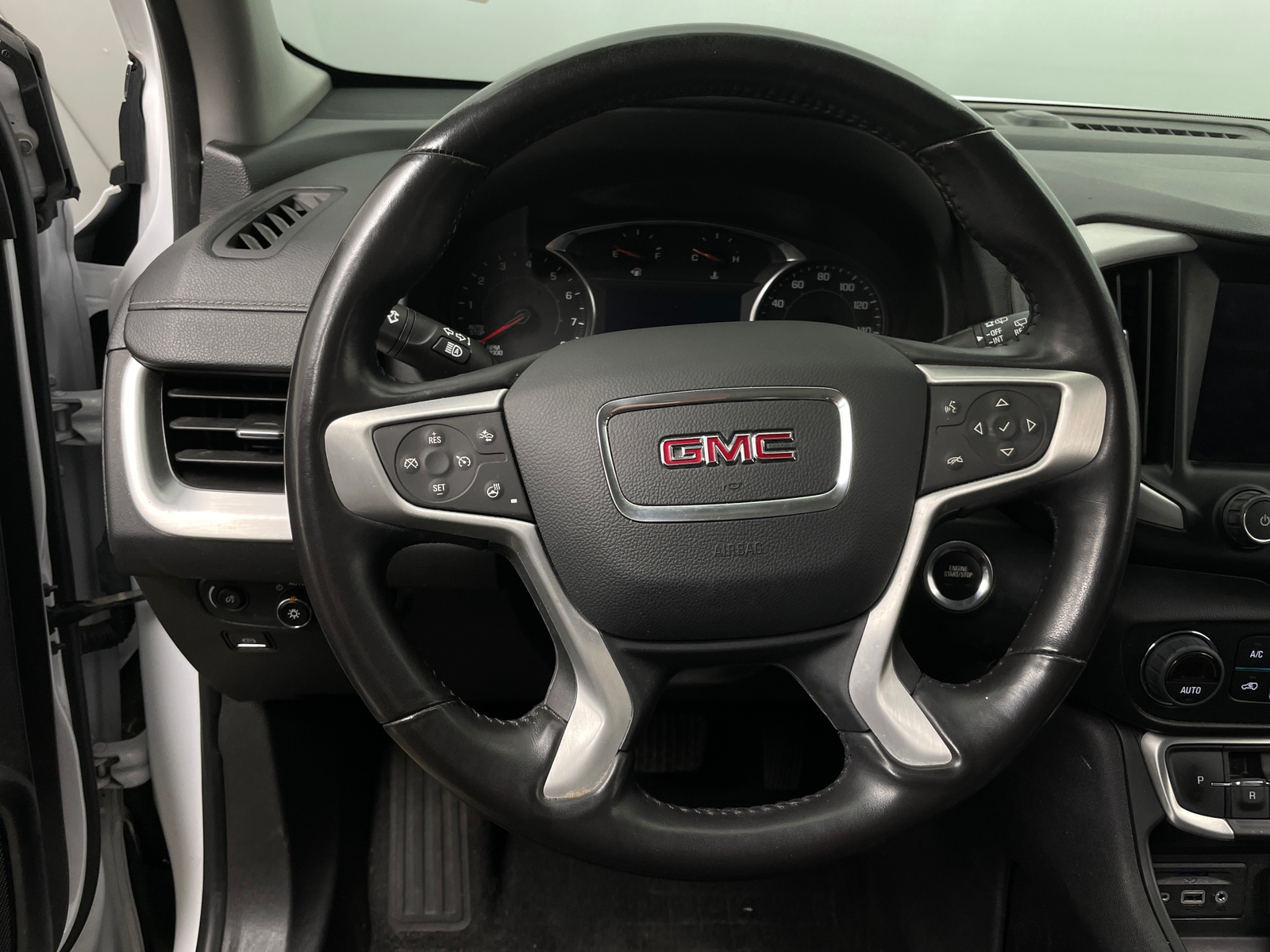 Thumbnail: 2022 GMC Terrain - 4