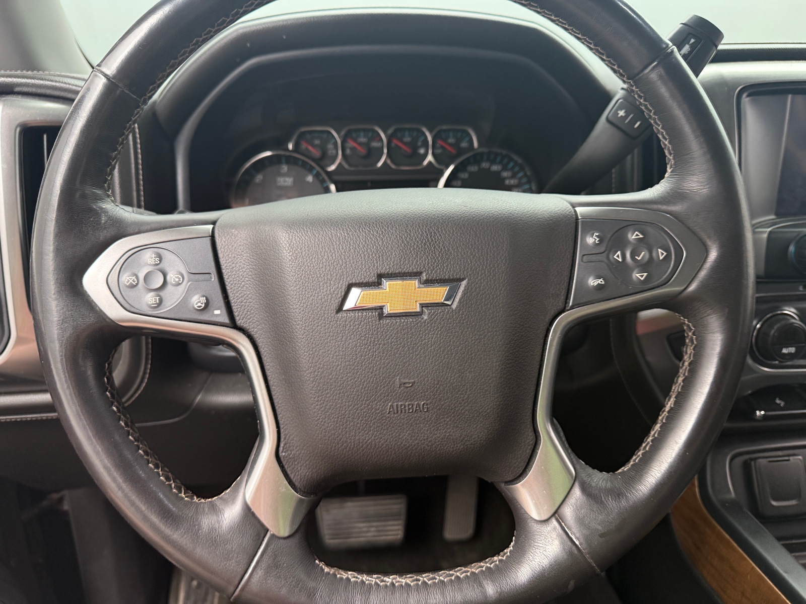 Thumbnail: 2016 Chevrolet Silverado 1500 - 4