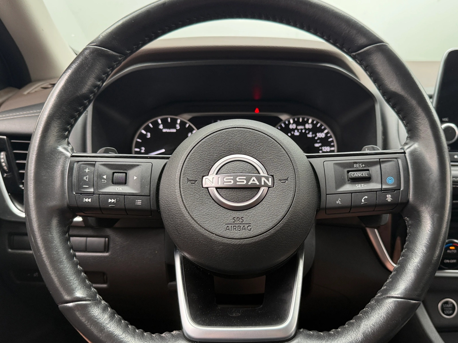 Thumbnail: 2022 Nissan Rogue - 5