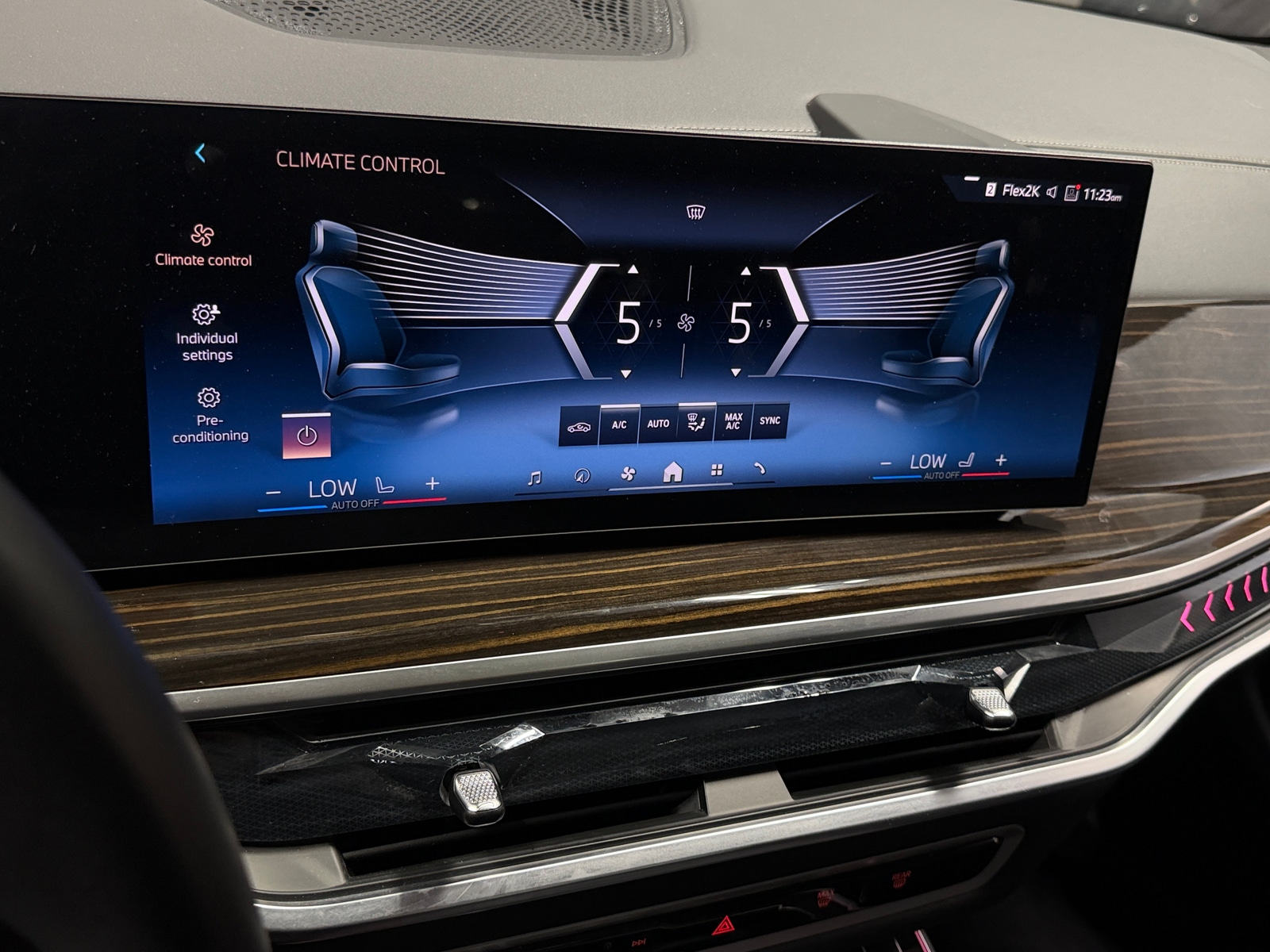 Thumbnail: 2026 BMW X5 - 3