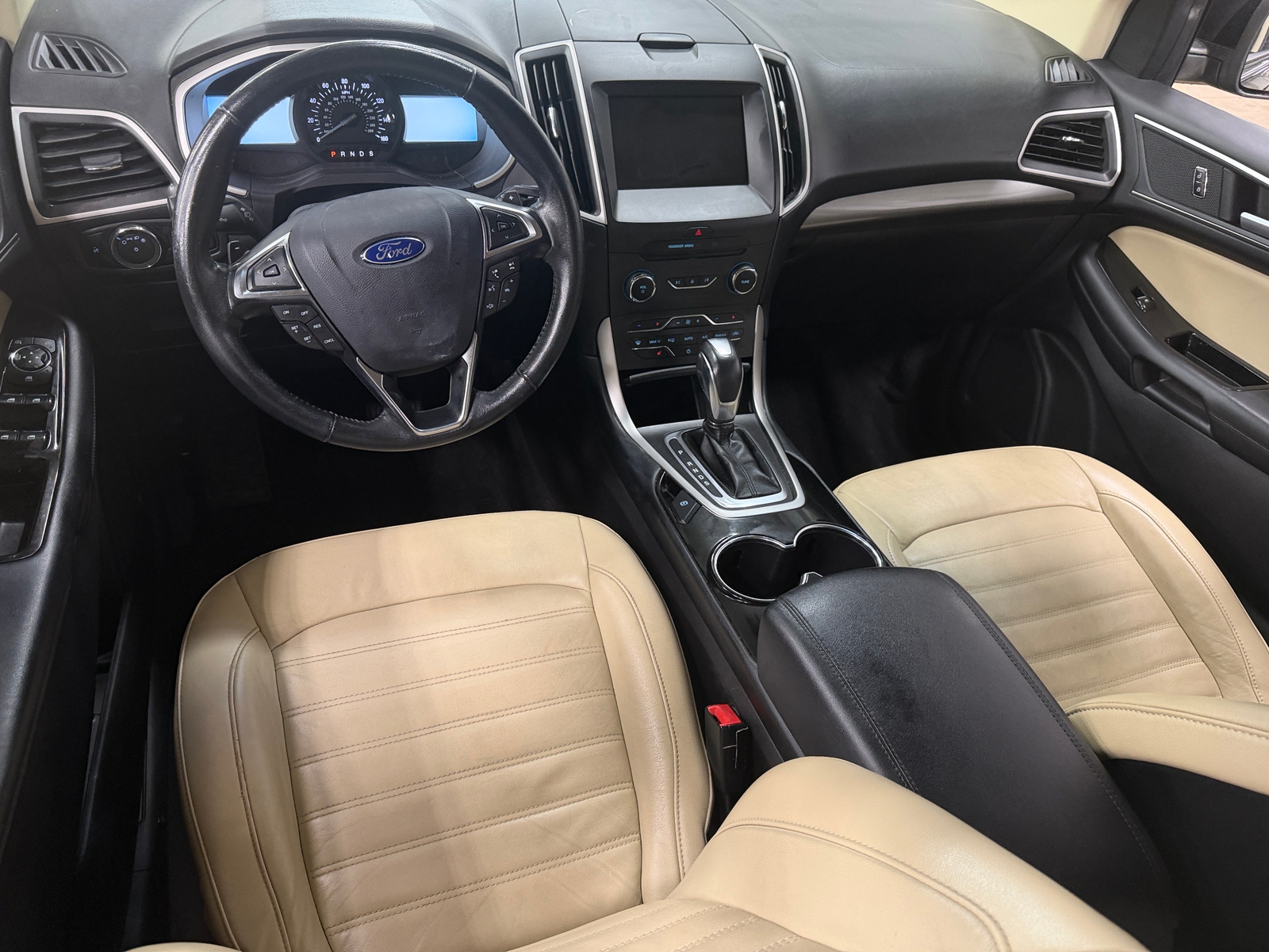 Thumbnail: 2017 Ford Edge - 2