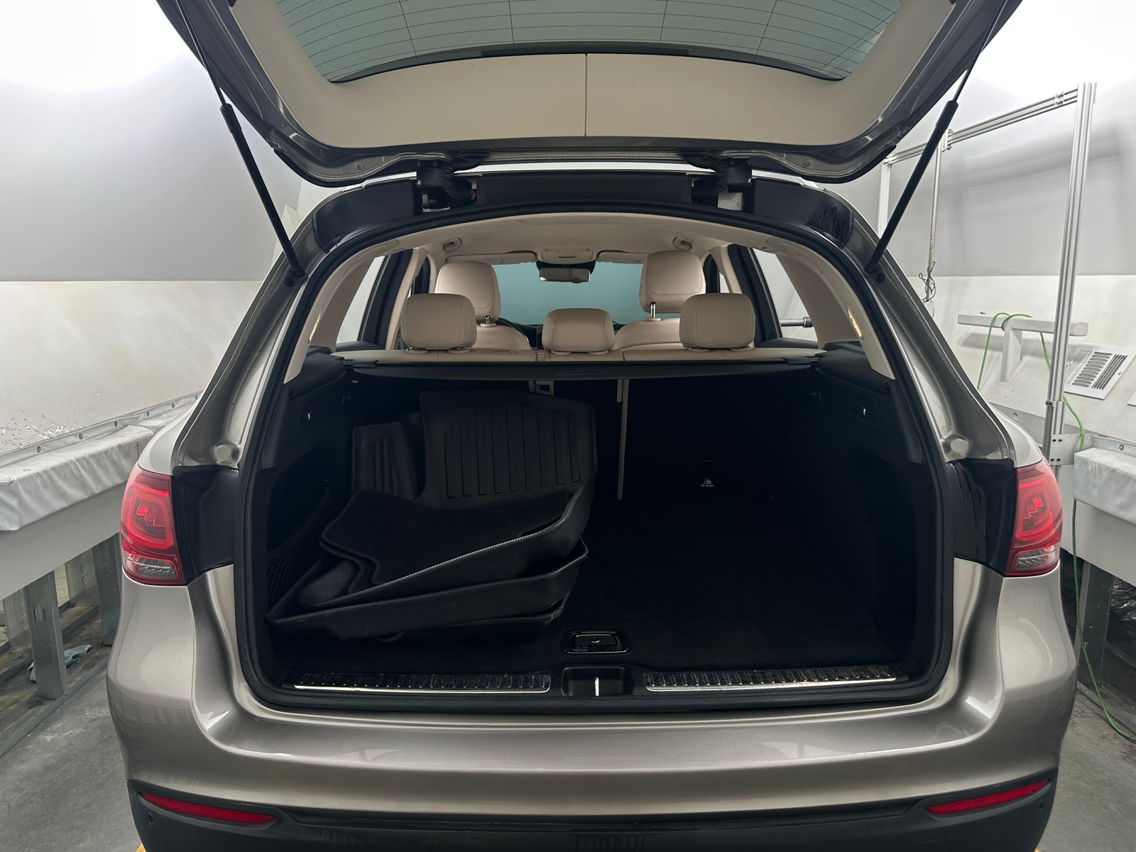 Thumbnail: 2022 Mercedes-Benz GLC - 6