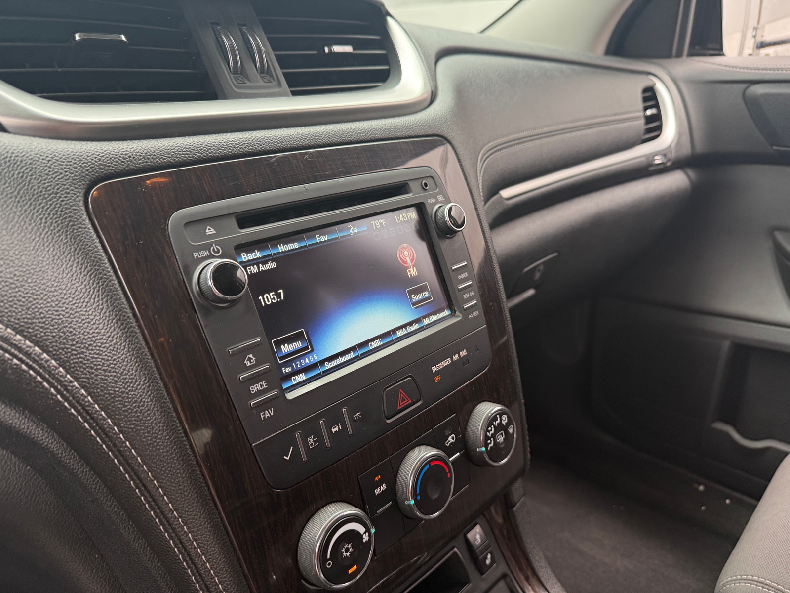 Thumbnail: 2016 Chevrolet Traverse - 4