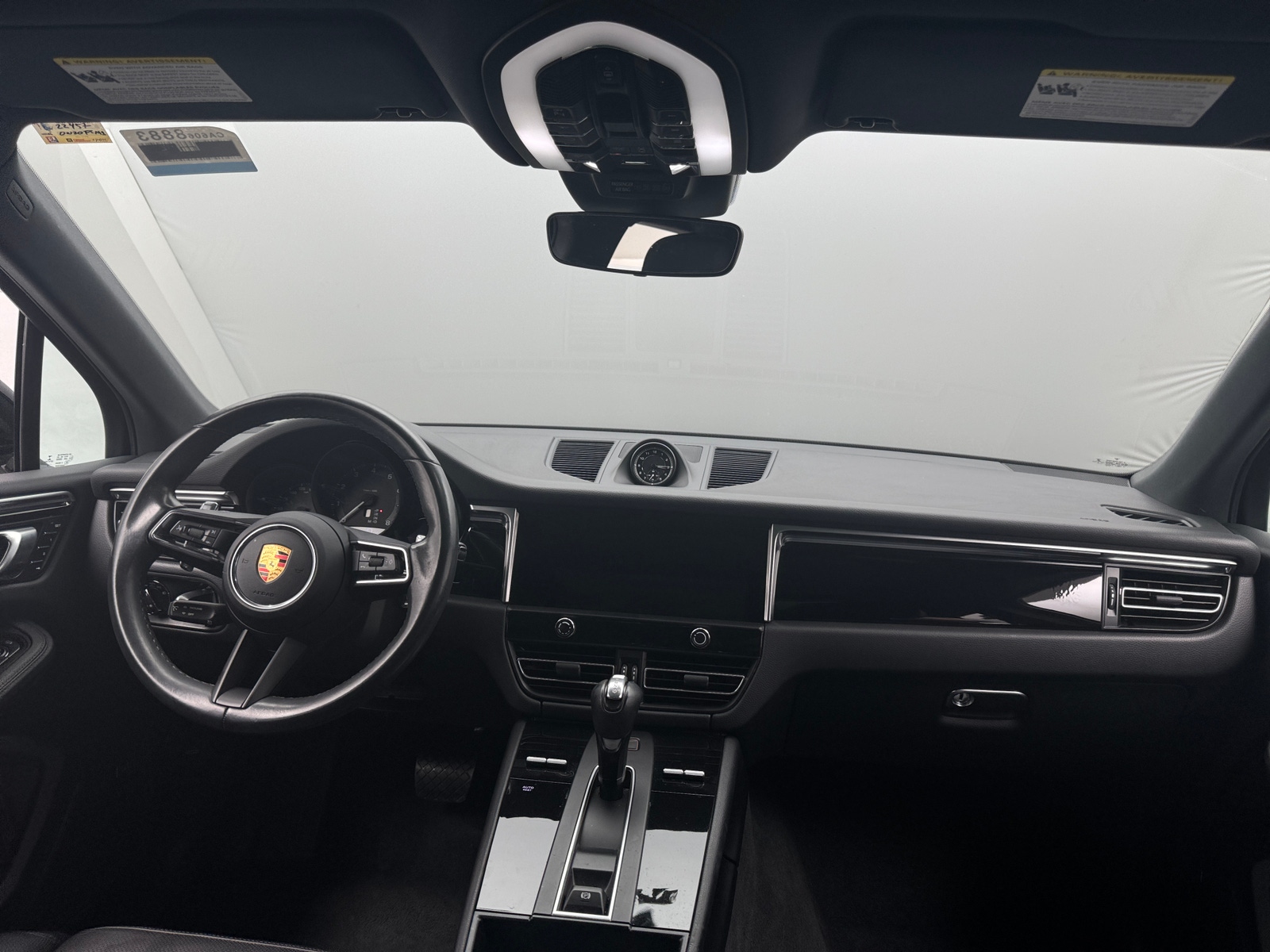 Thumbnail: 2022 Porsche Macan - 2