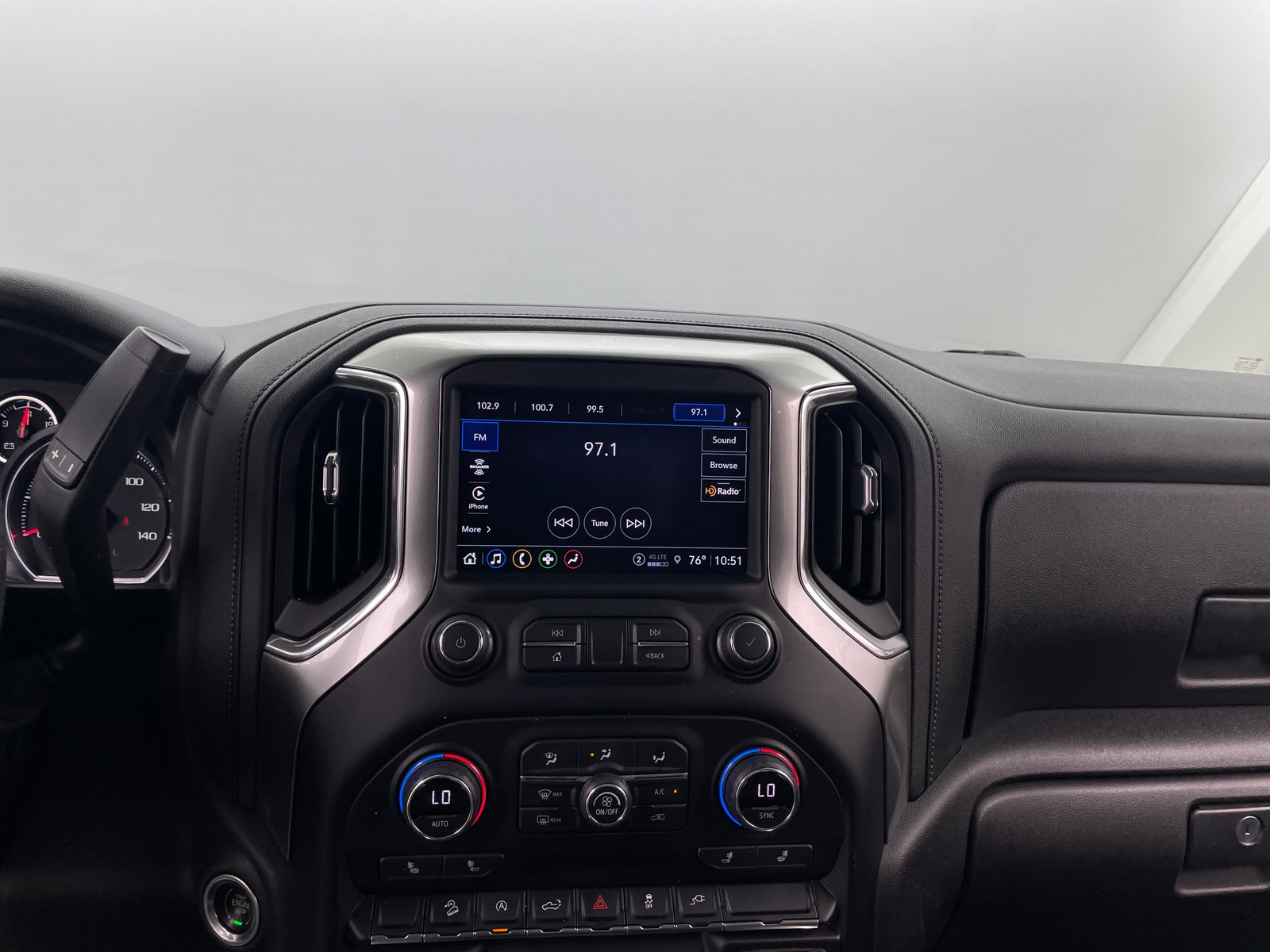 Thumbnail: 2021 Chevrolet Silverado 1500 - 4