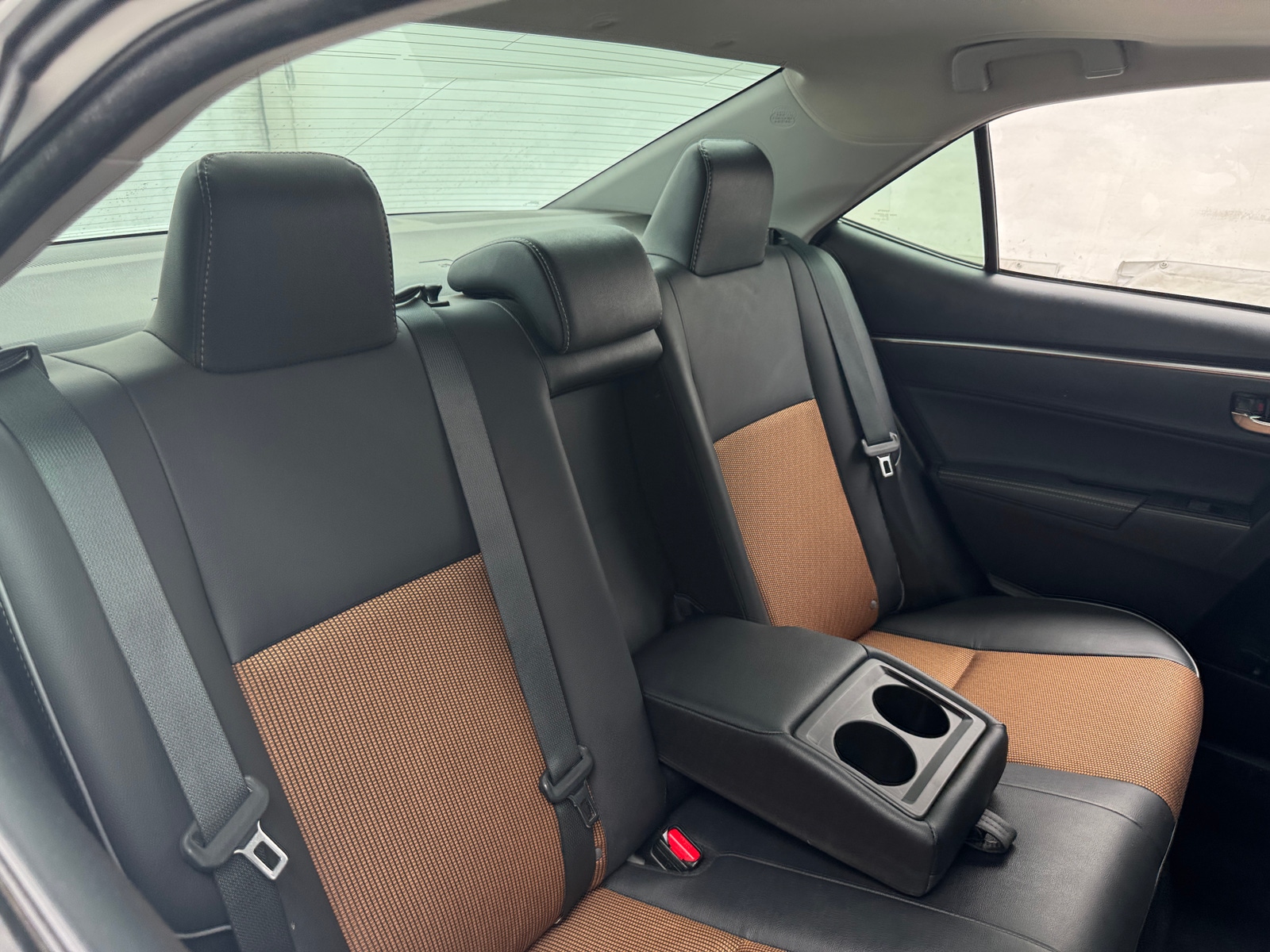 Thumbnail: 2016 Toyota Corolla - 6