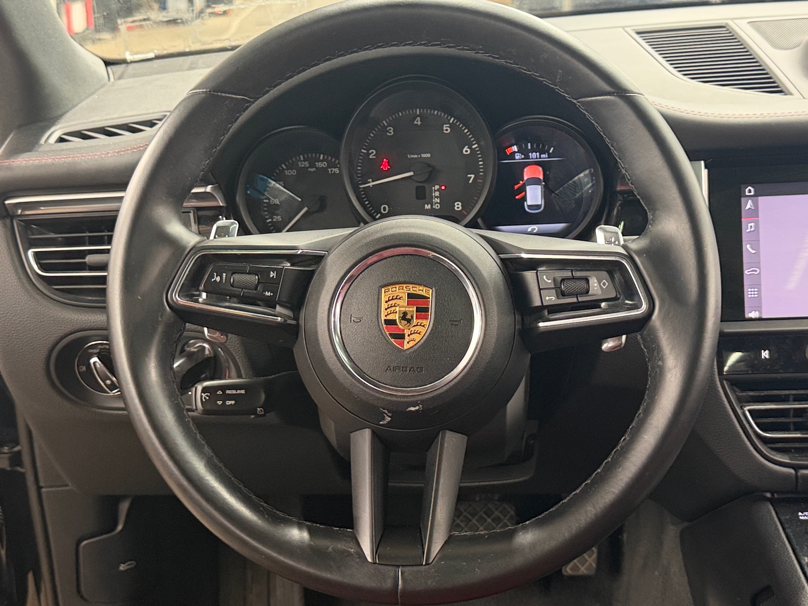 Thumbnail: 2022 Porsche Macan - 4