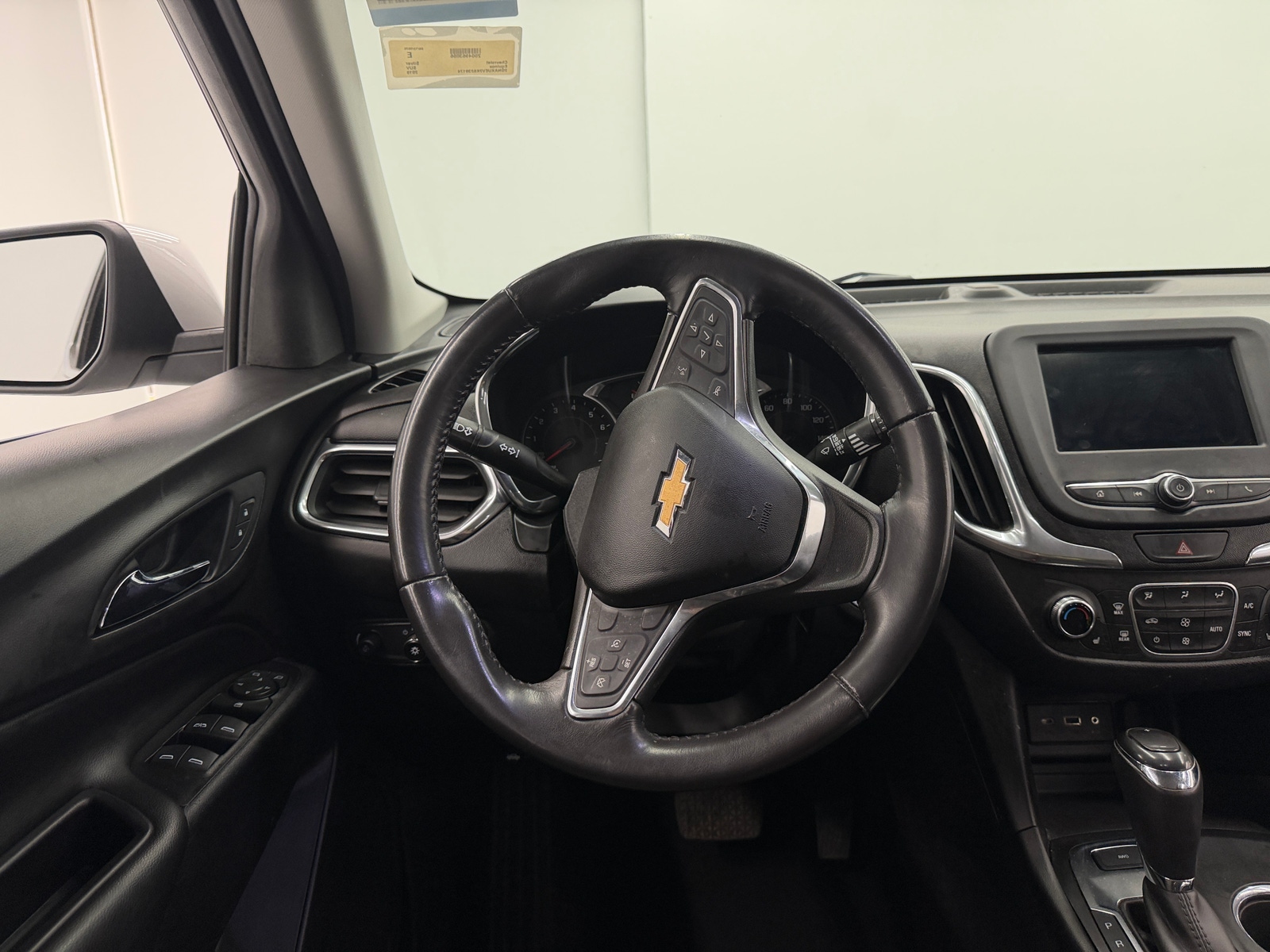 Thumbnail: 2019 Chevrolet Equinox - 5
