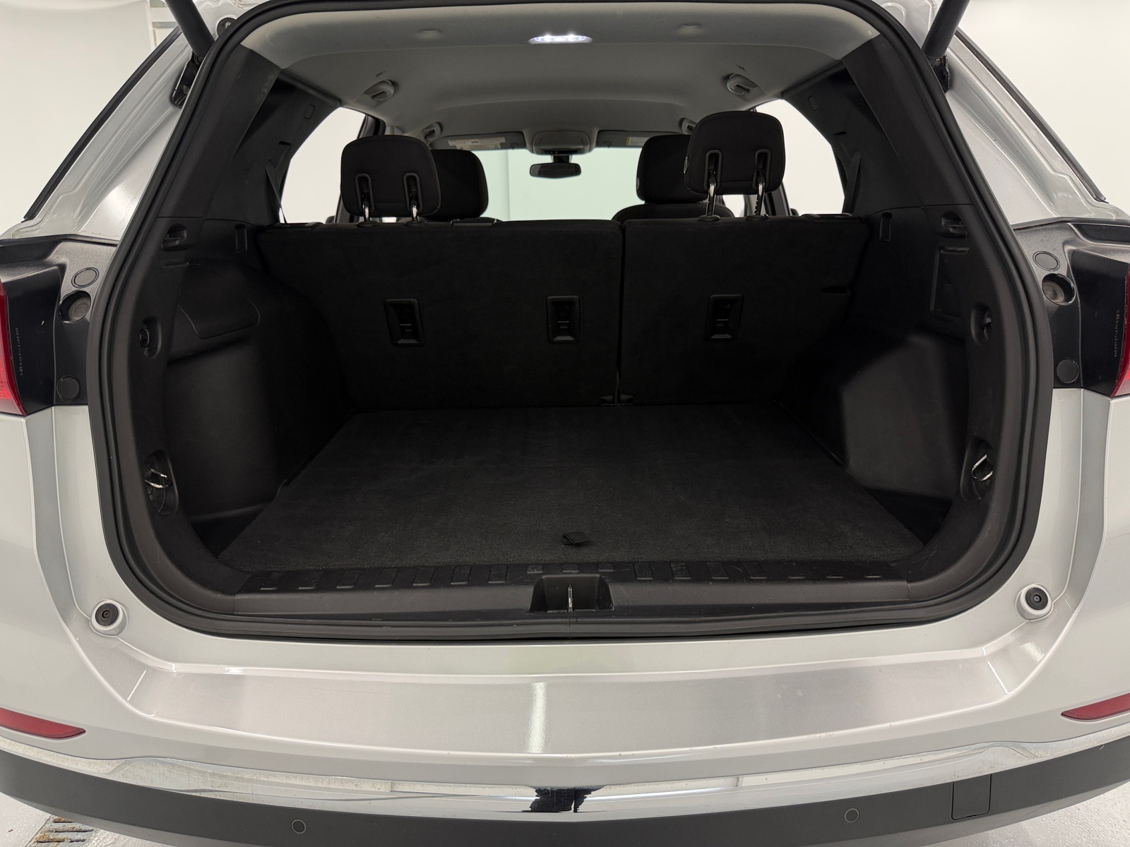 Thumbnail: 2019 Chevrolet Equinox - 7