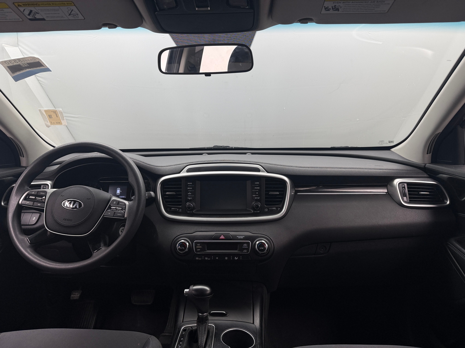 Thumbnail: 2019 Kia Sorento - 3