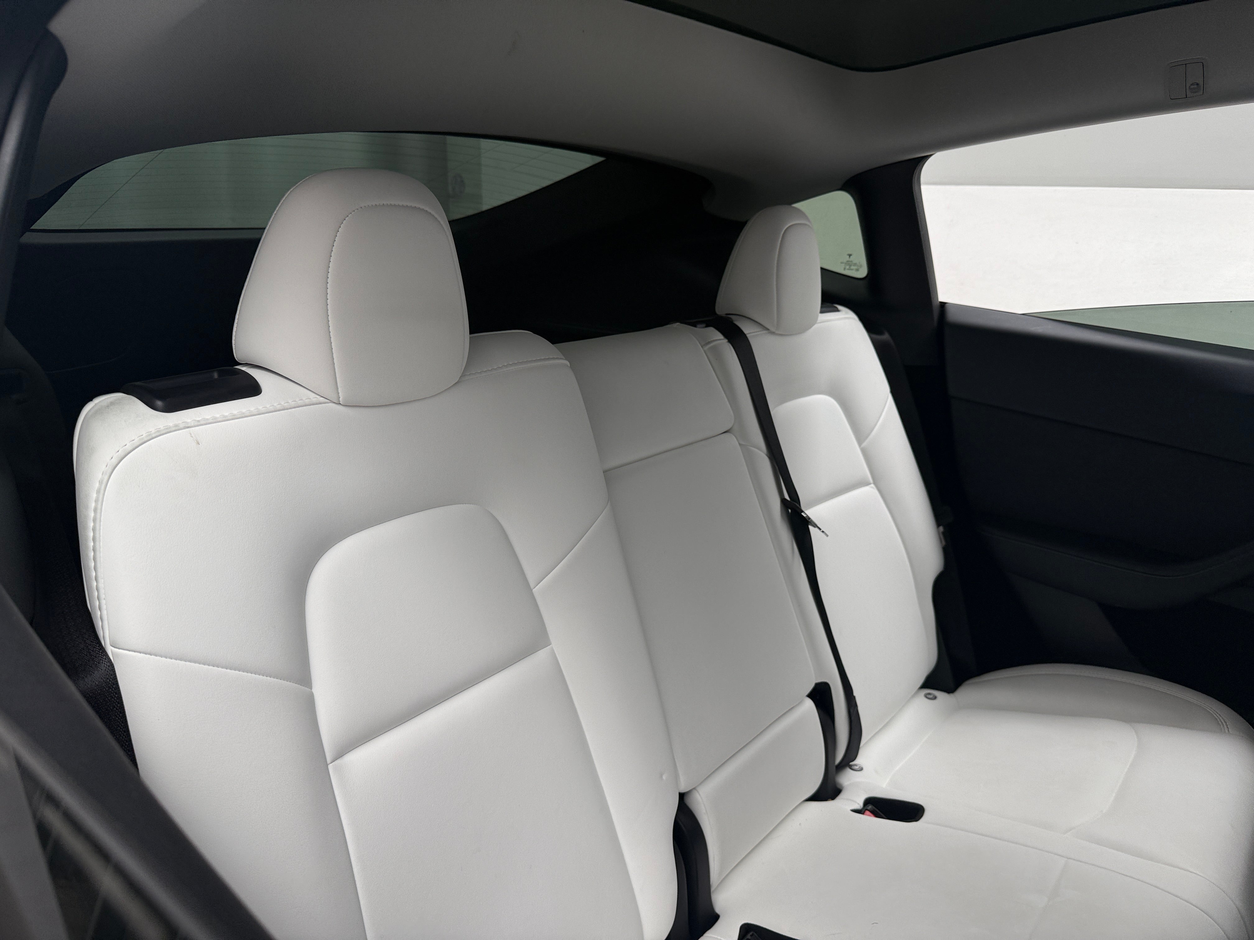 Used 2023 Tesla Model Y Long Range with VIN 7SAYGDEE8PF739321 for sale in Oak Creek, WI