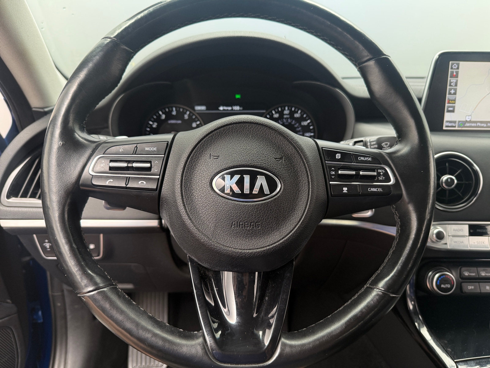 Thumbnail: 2019 Kia Stinger - 4