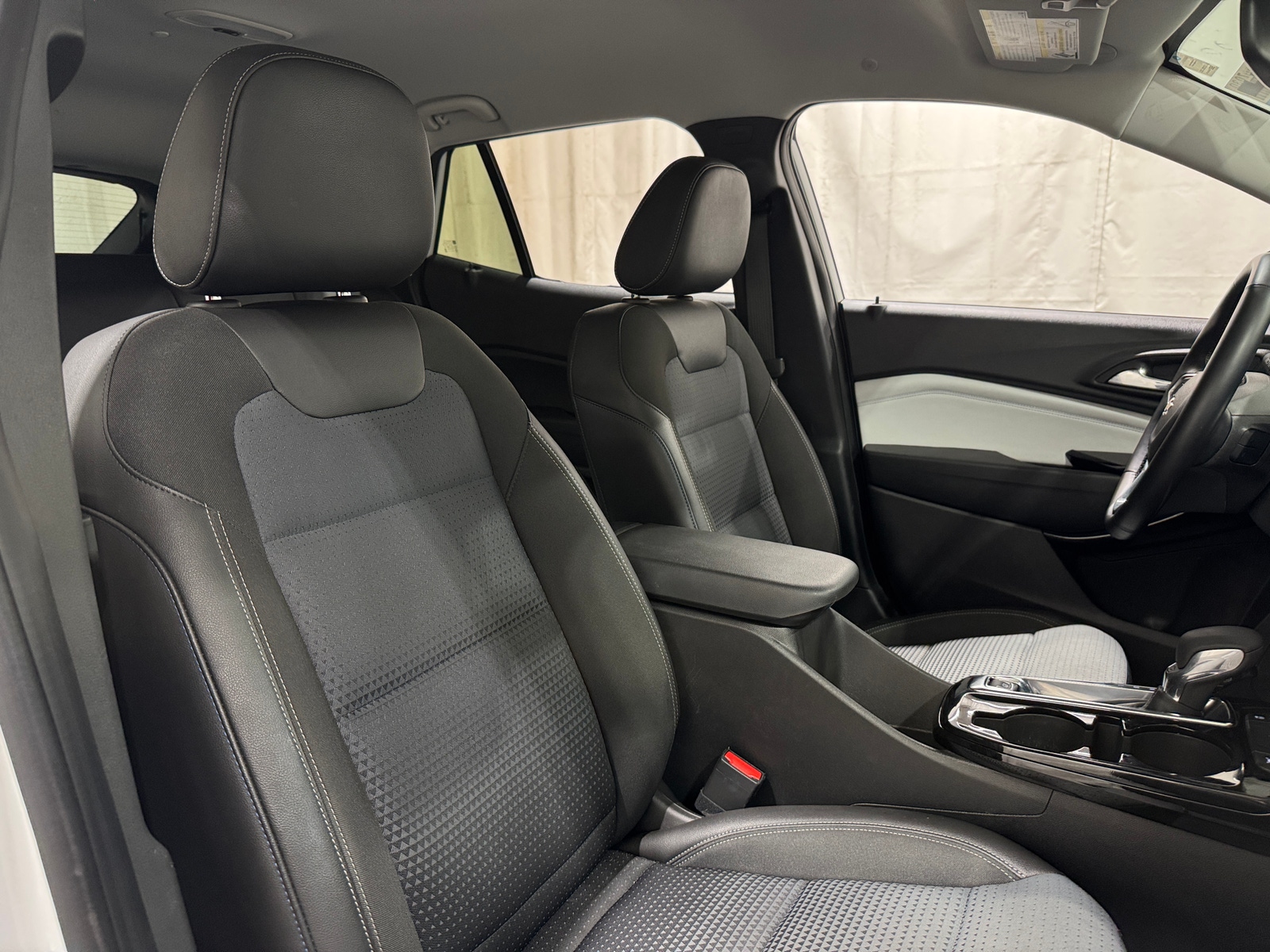 Thumbnail: 2025 Chevrolet Trax - 2