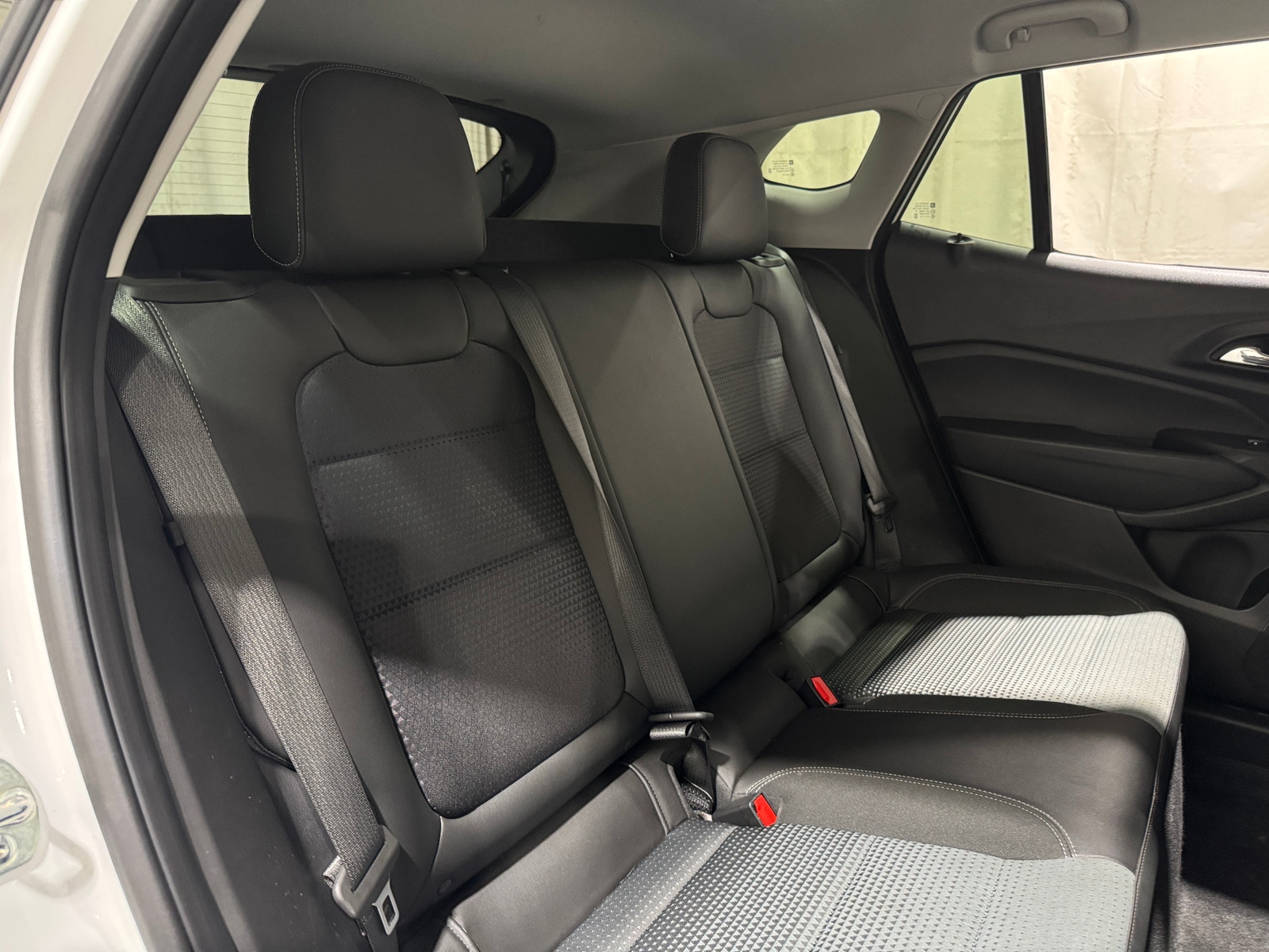 Thumbnail: 2025 Chevrolet Trax - 6