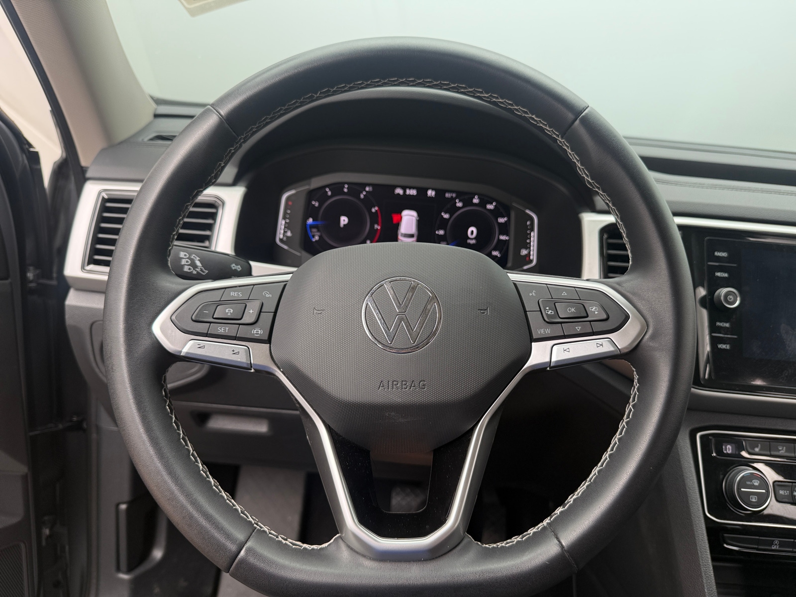 Thumbnail: 2023 Volkswagen Atlas - 4