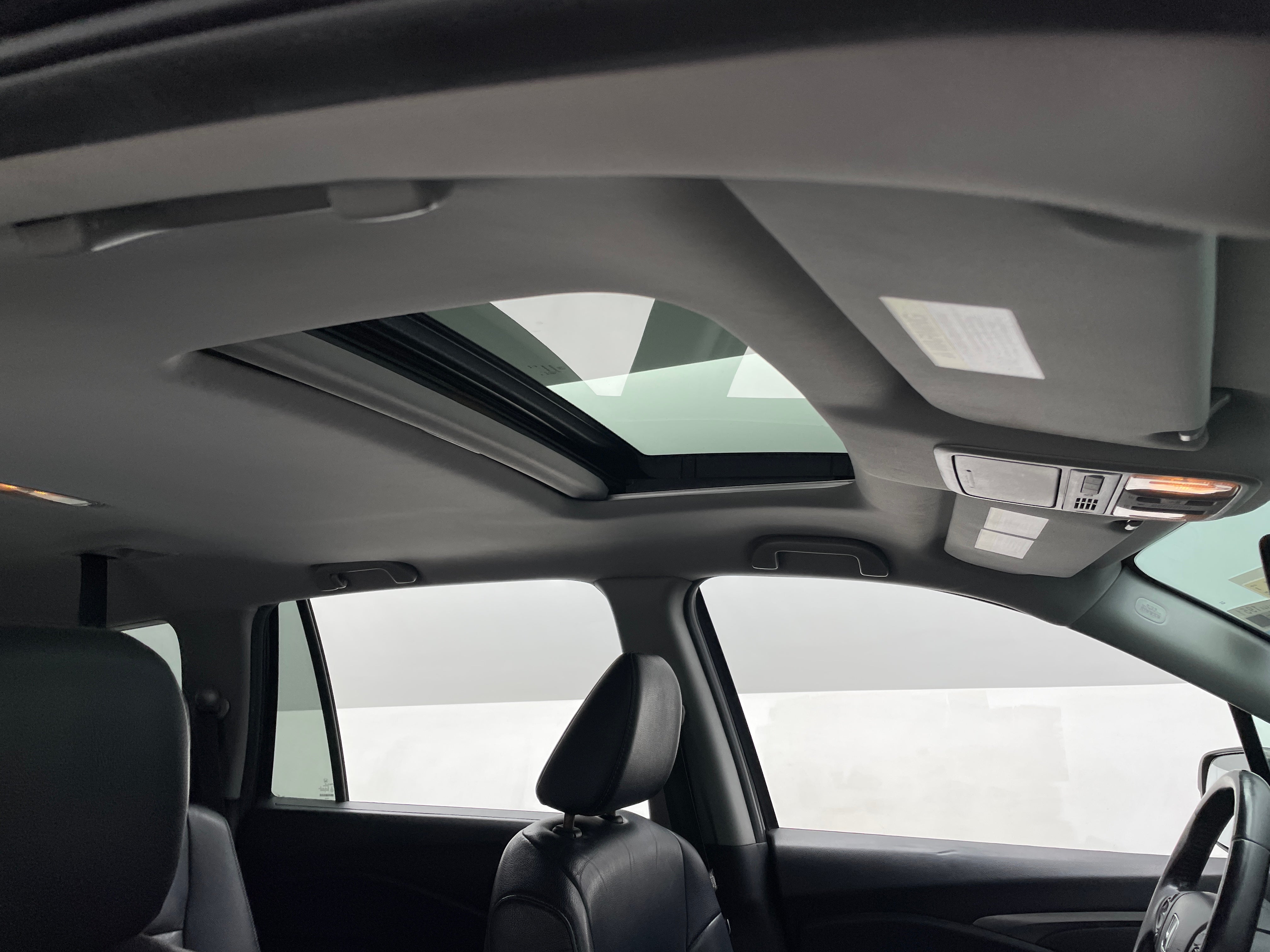 2016 Honda Pilot EX-L - Photo 8