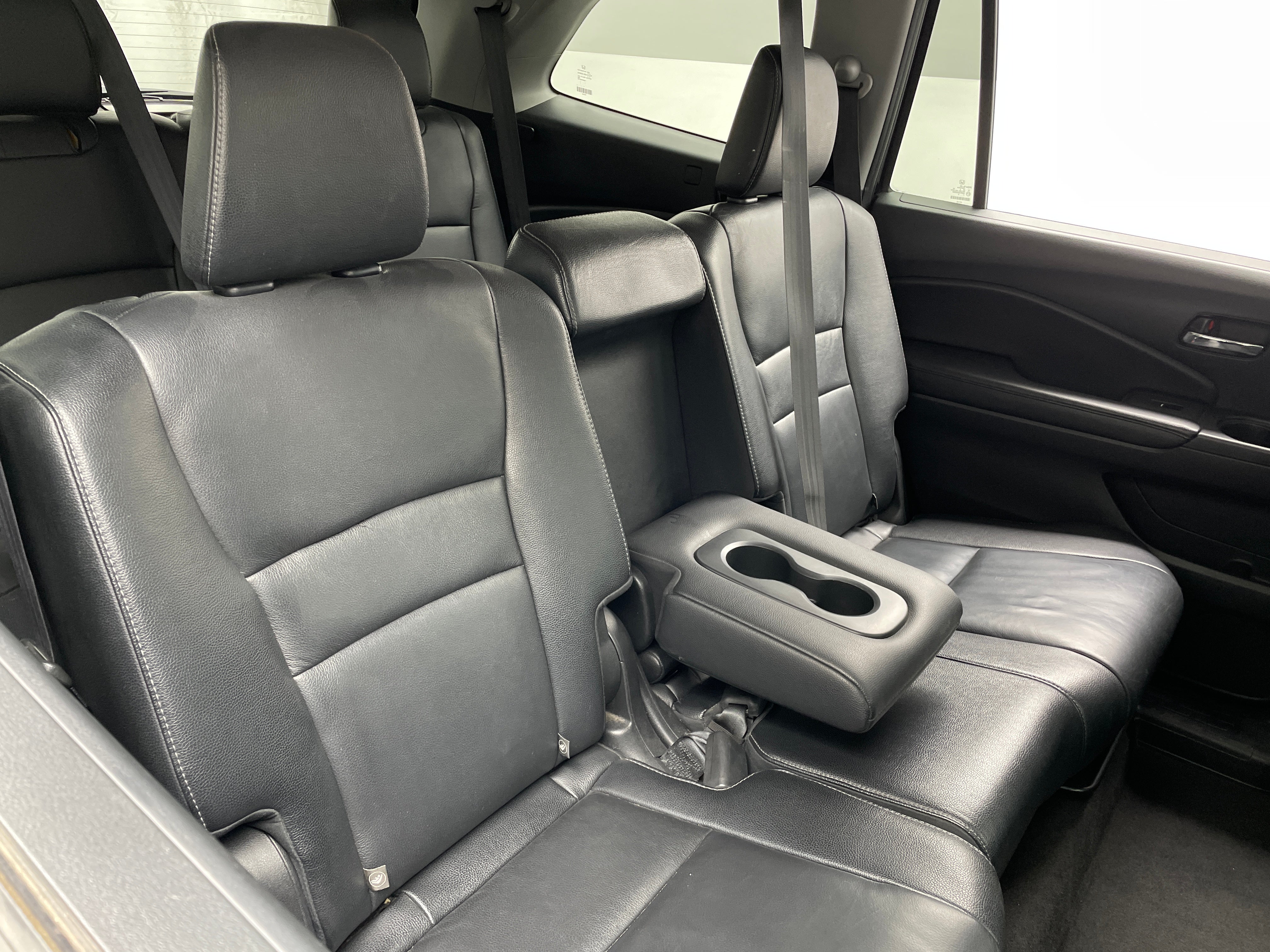 2016 Honda Pilot EX-L - Photo 9