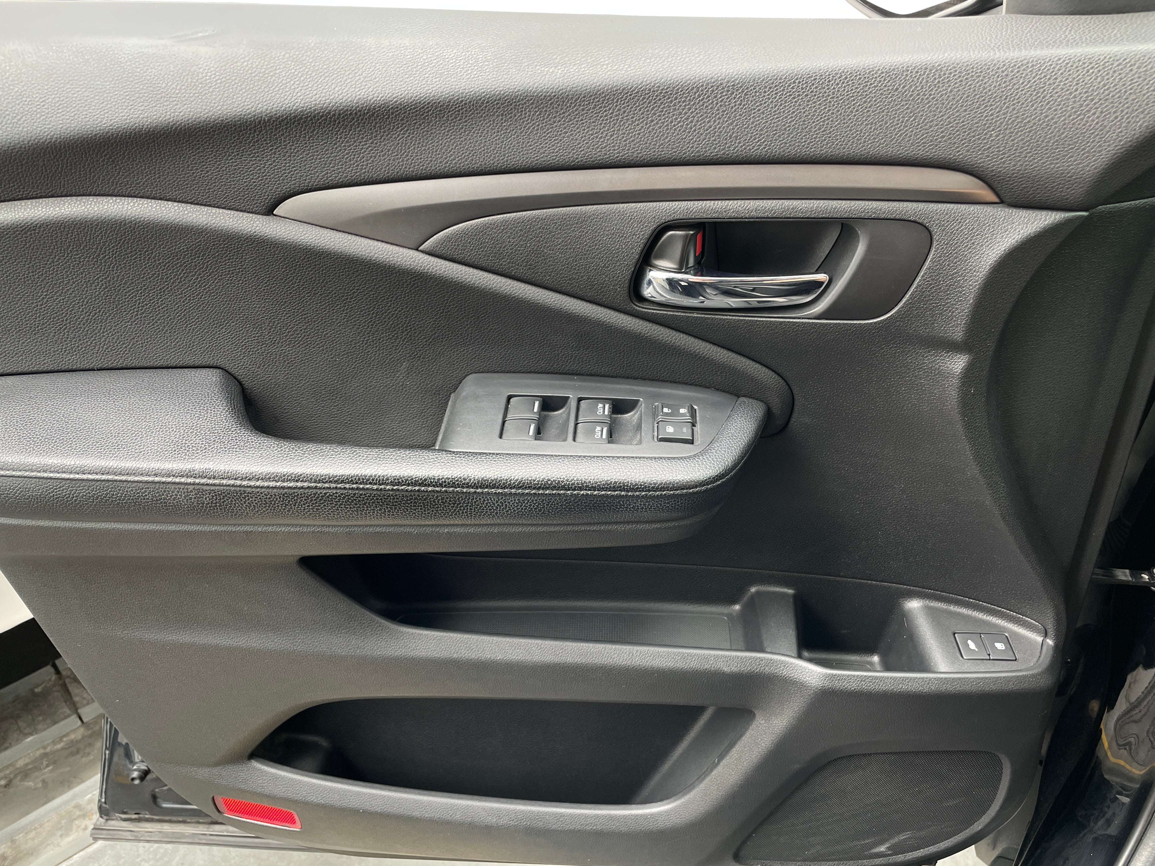 2016 Honda Pilot EX-L - Photo 10