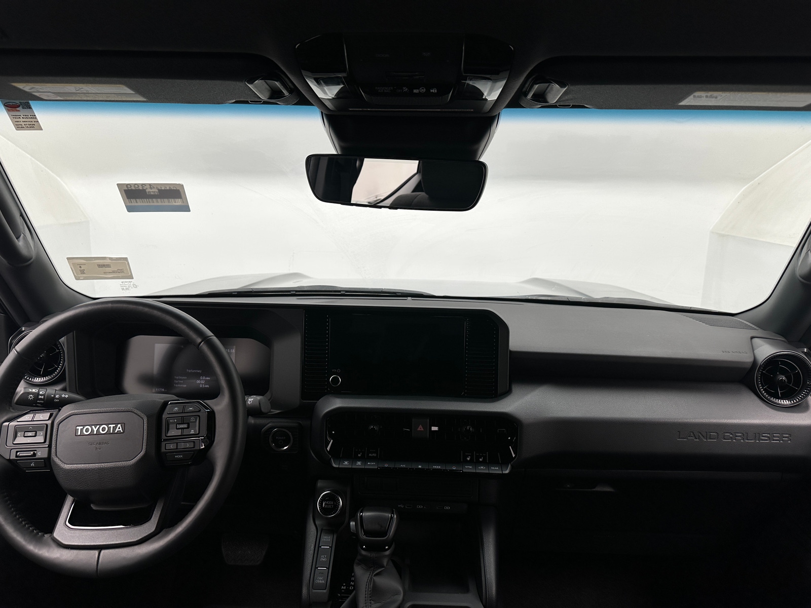 Thumbnail: 2025 Toyota Land Cruiser - 3