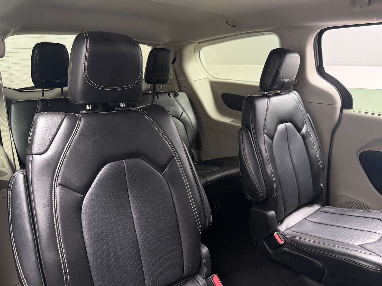 Thumbnail: 2024 Chrysler Pacifica - 5