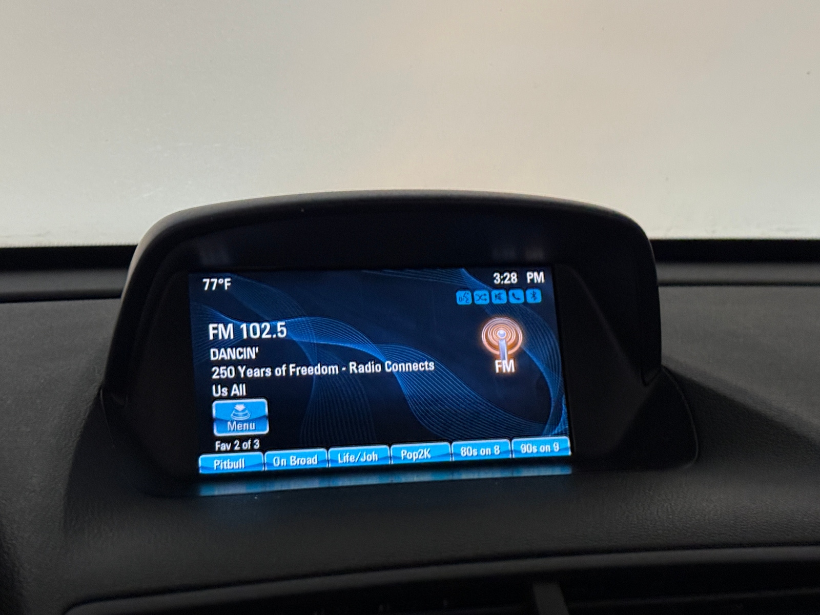 Thumbnail: 2015 Buick Encore - 4
