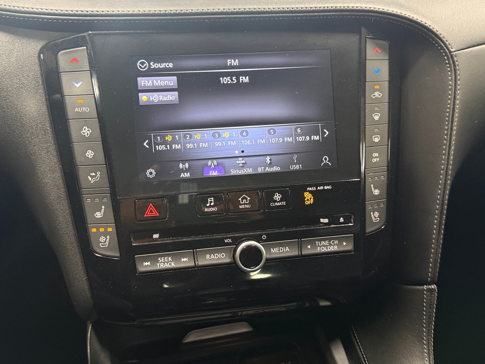 Thumbnail: 2023 INFINITI QX55 - 3