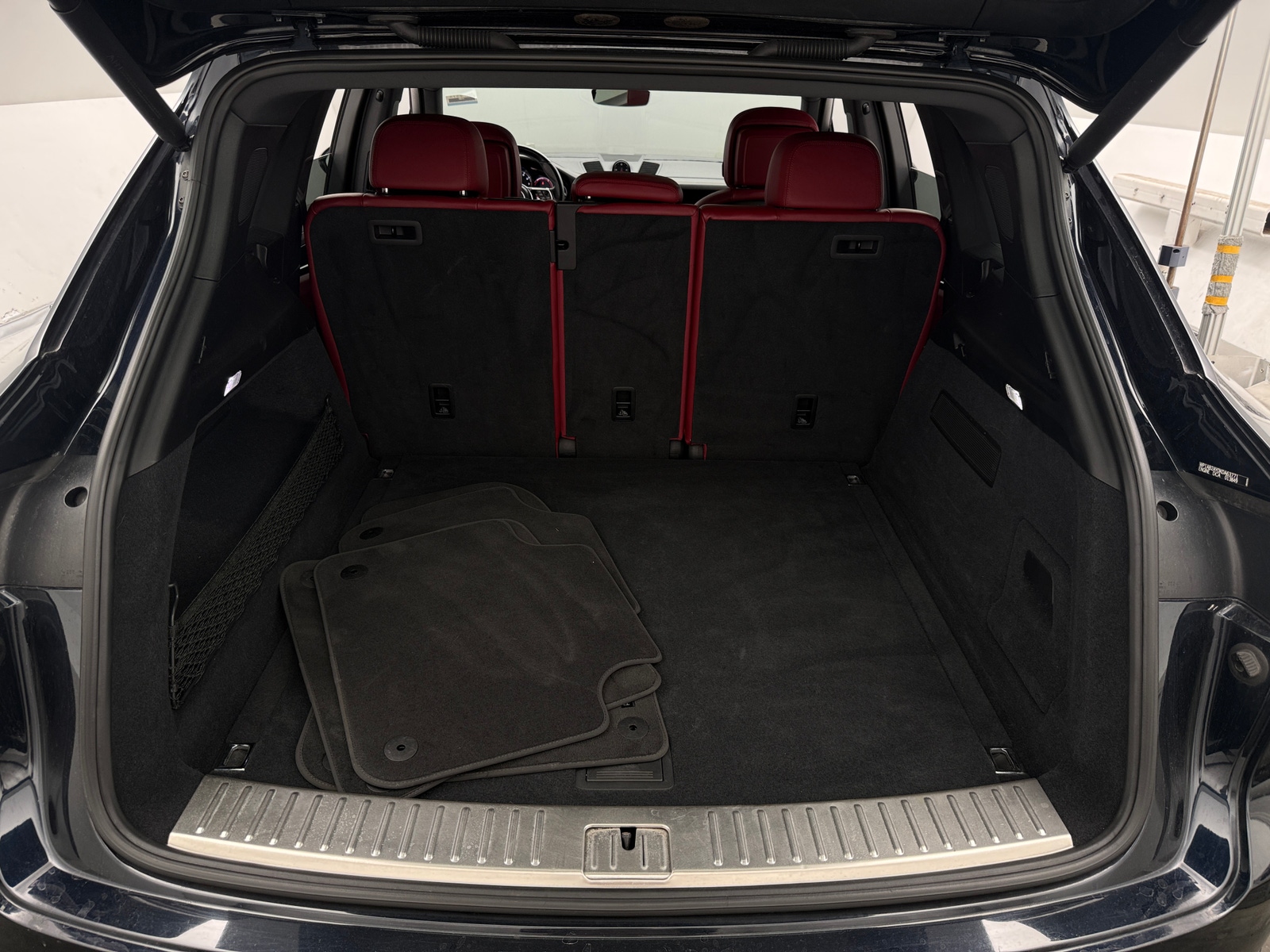 Thumbnail: 2019 Porsche Cayenne - 6