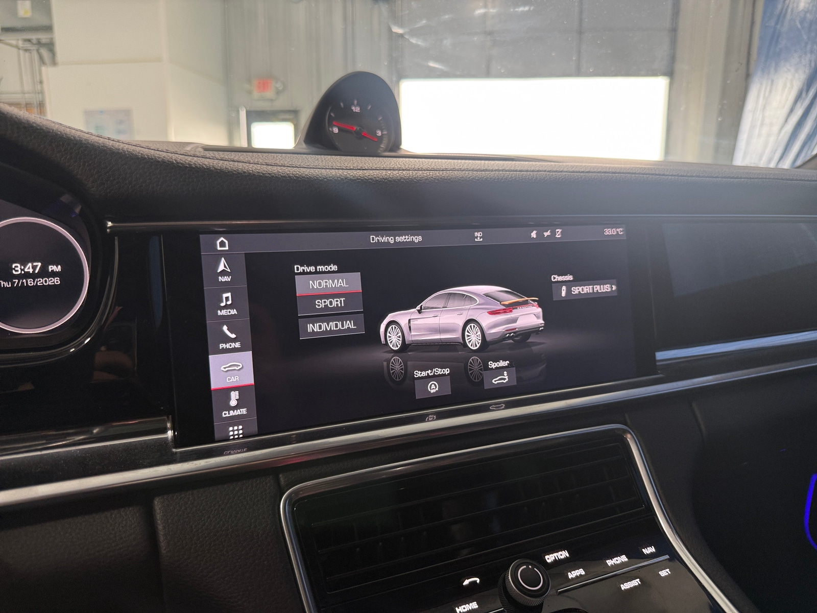 Thumbnail: 2018 Porsche Panamera - 3