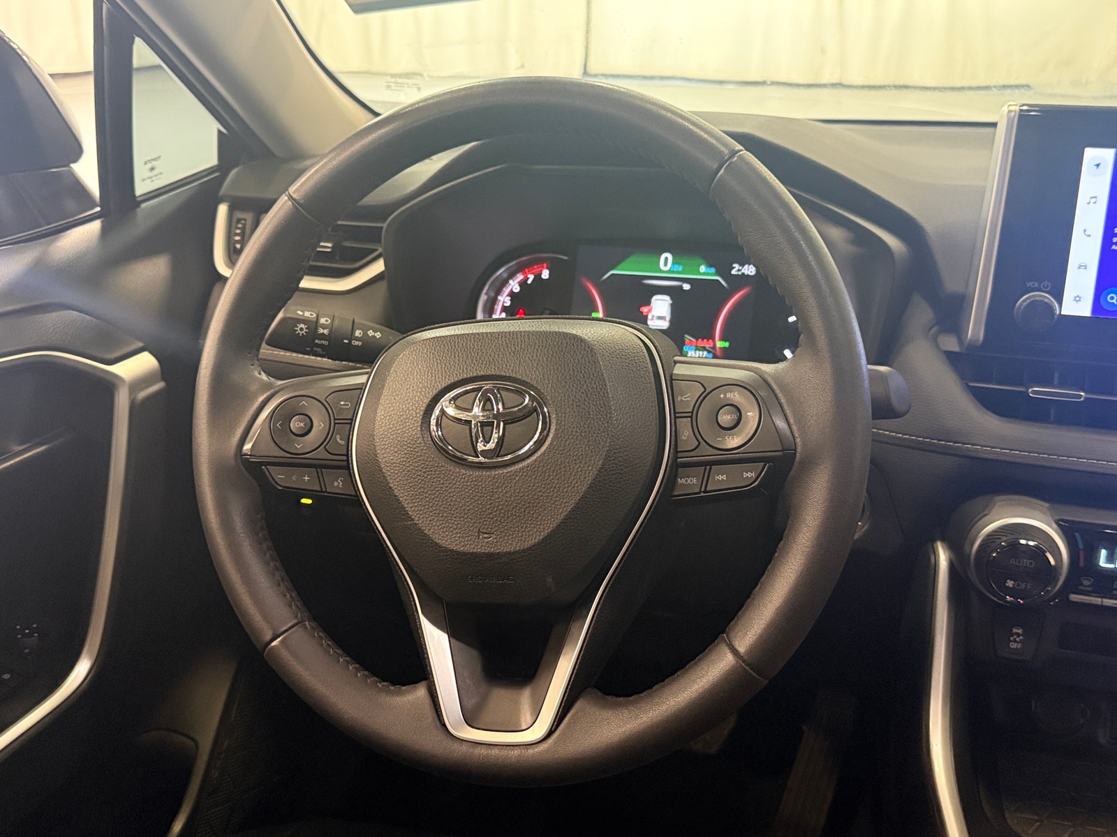 Thumbnail: 2025 Toyota RAV4 - 4