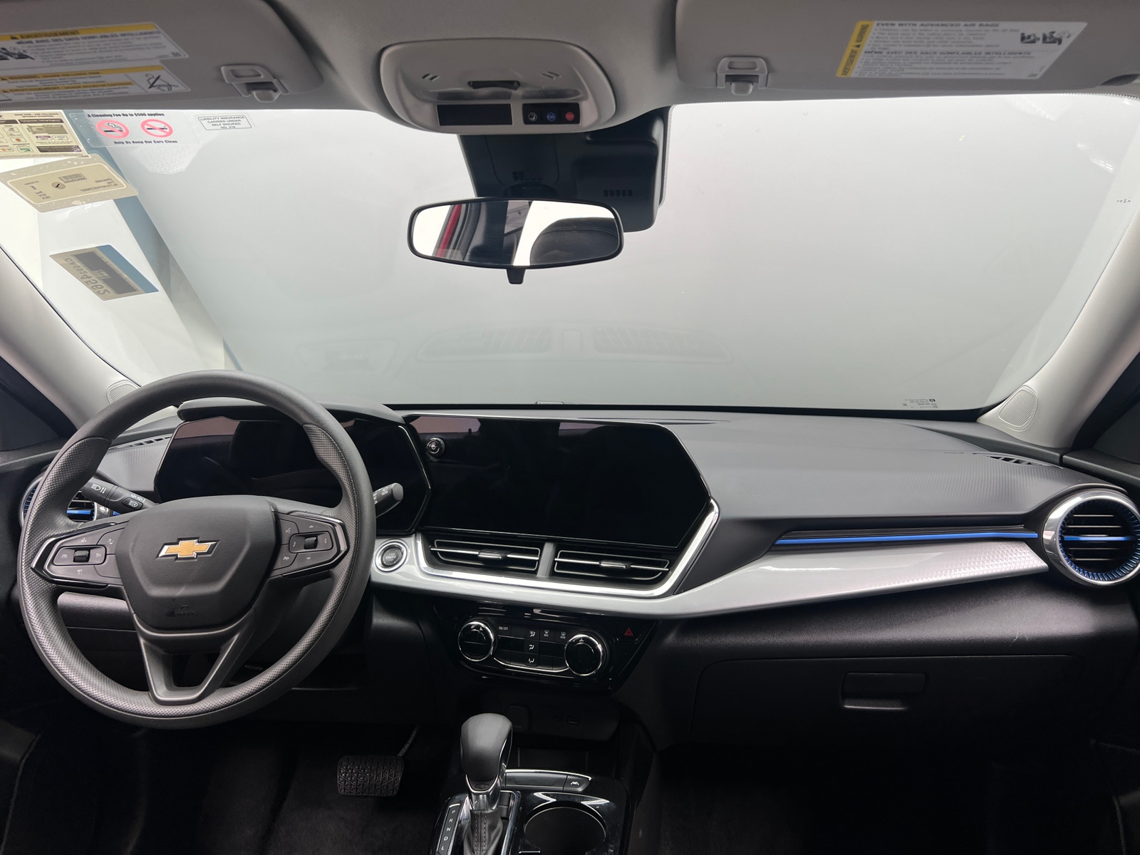 Thumbnail: 2025 Chevrolet Trax - 3