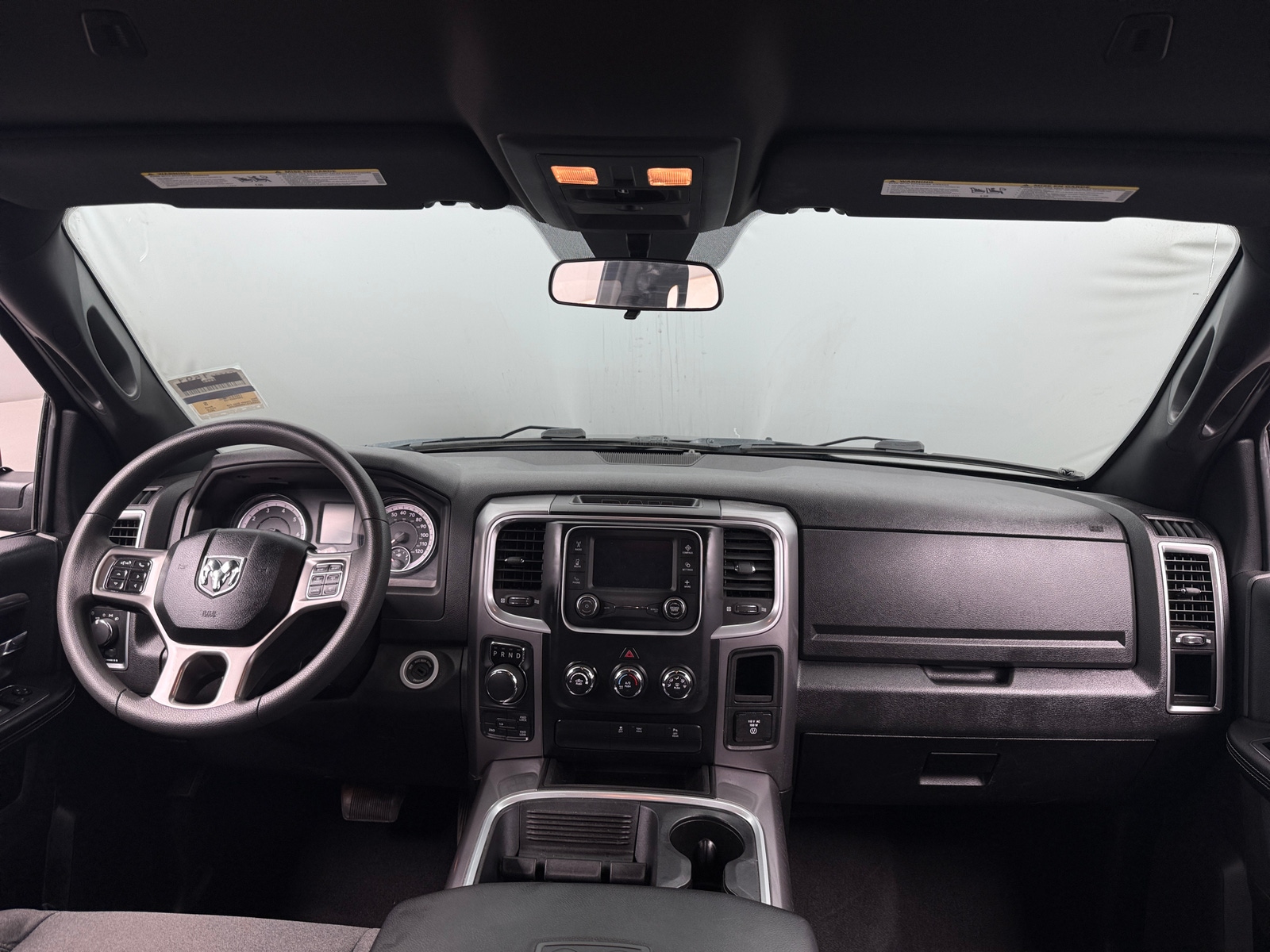 Thumbnail: 2021 RAM 1500 Classic - 3