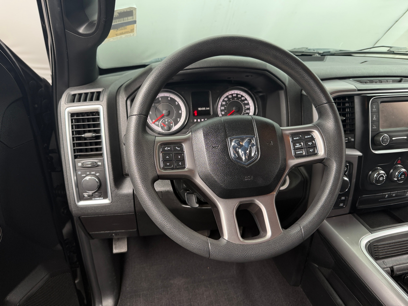 Thumbnail: 2021 RAM 1500 Classic - 5