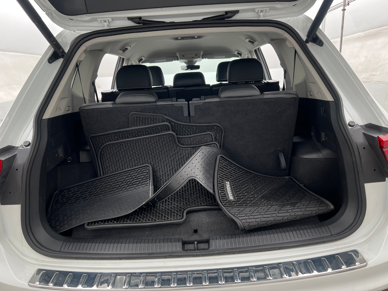 Thumbnail: 2024 Volkswagen Tiguan - 7