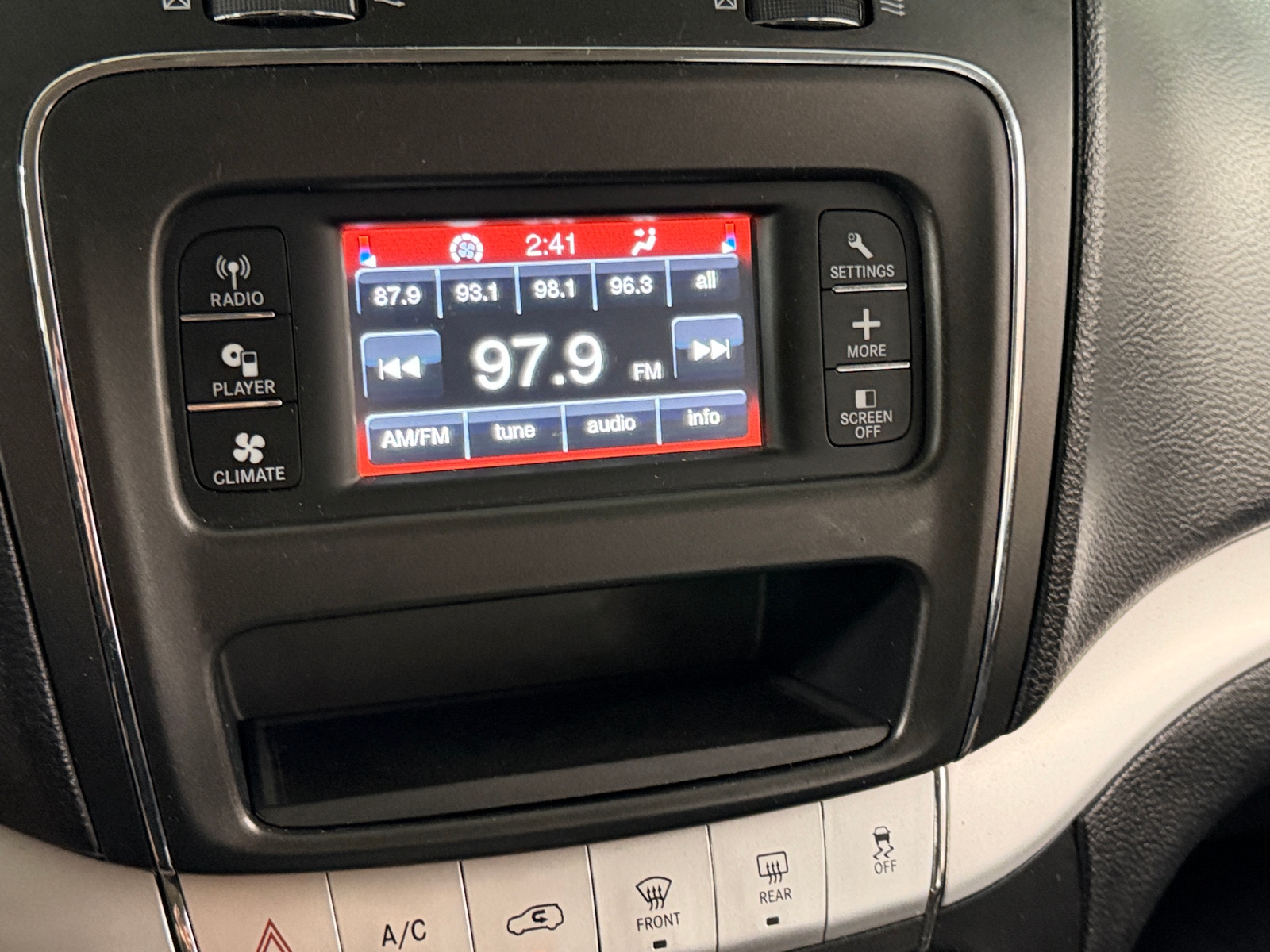 Thumbnail: 2020 Dodge Journey - 4