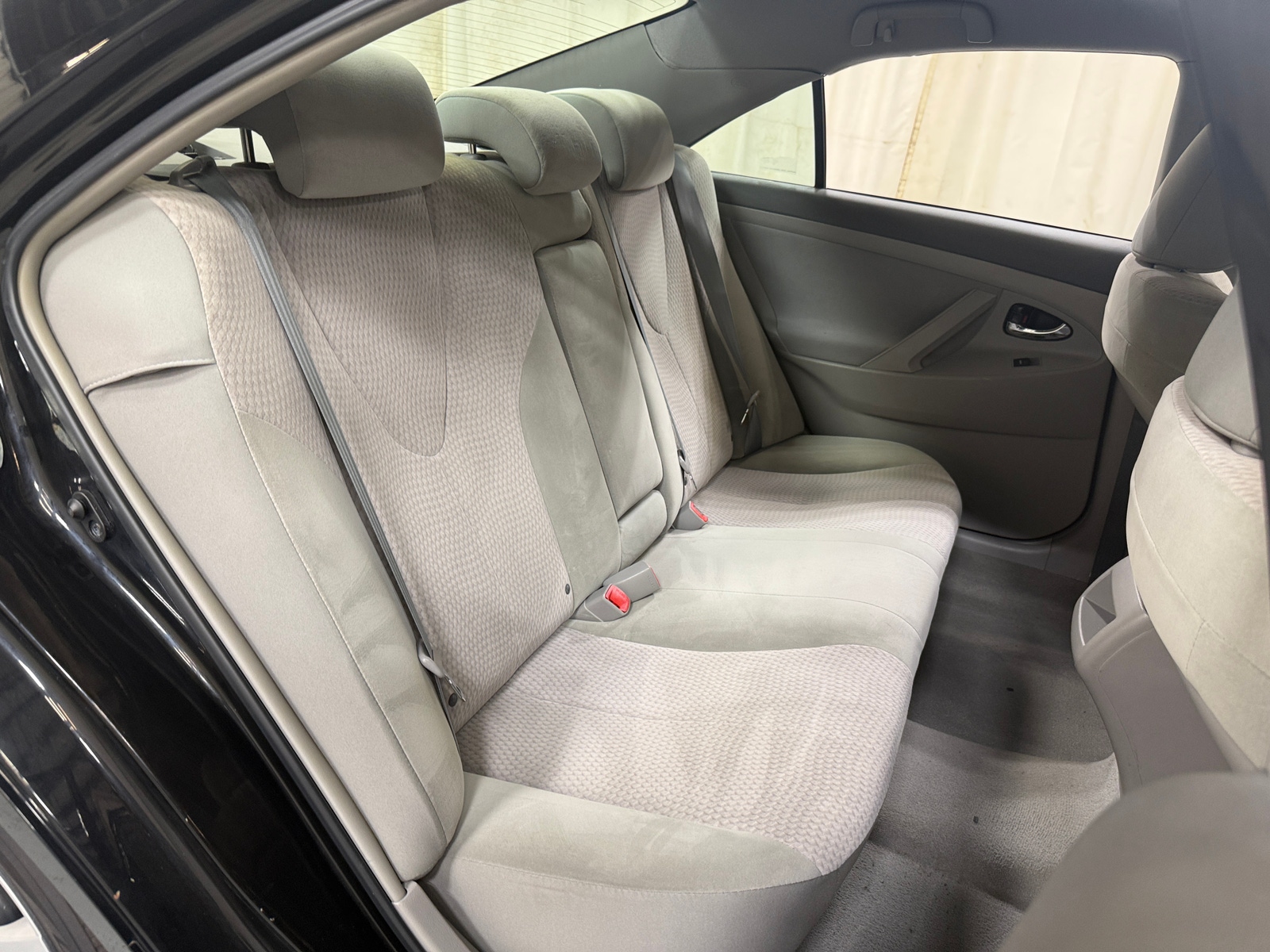 Thumbnail: 2011 Toyota Camry - 6
