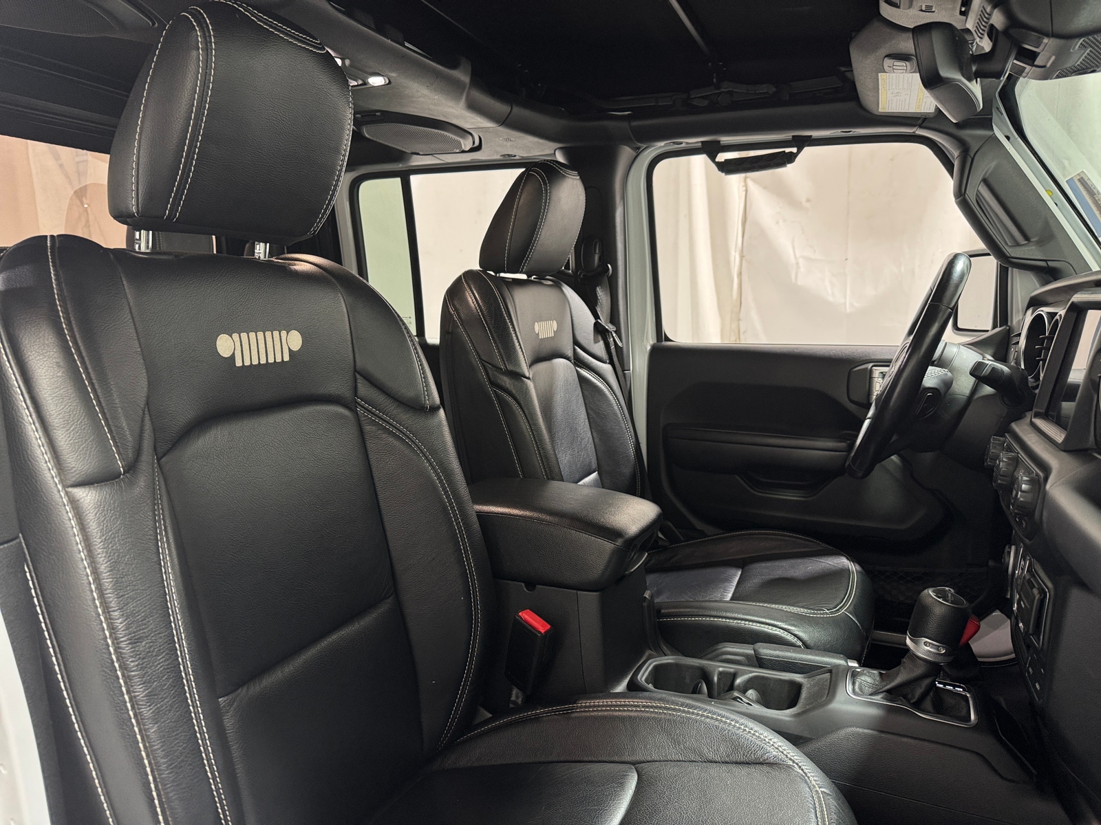Thumbnail: 2021 Jeep Gladiator - 2